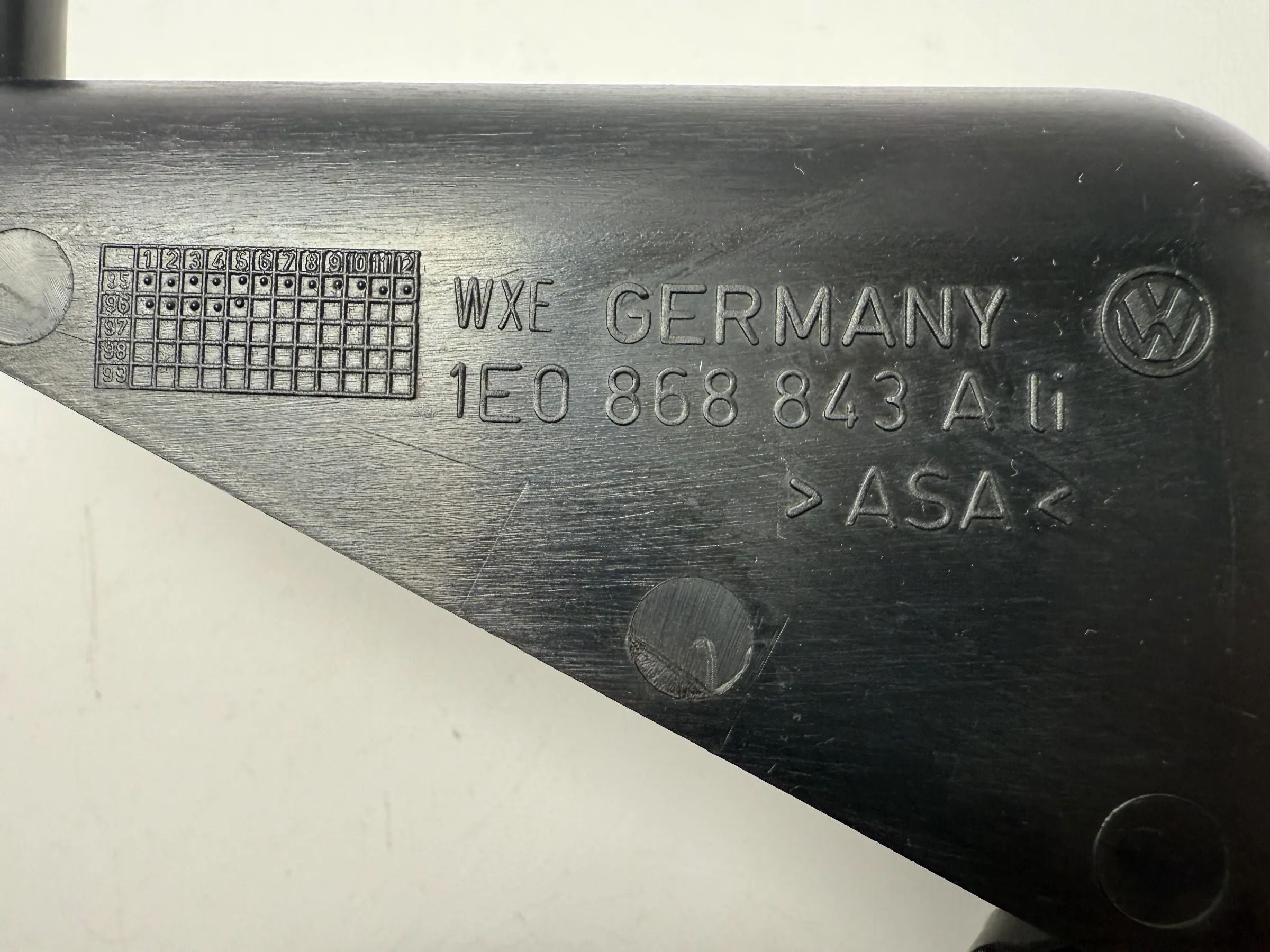 อะไหล่แท้ VW Golf 3 4 Cabrio บานพับฝาครอบหลังคาซ้าย 1E0 868 843 A LI