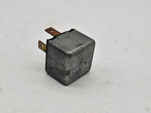 純正 BMW E12 E23 E24 E28 リレー BOSCH 0332014403