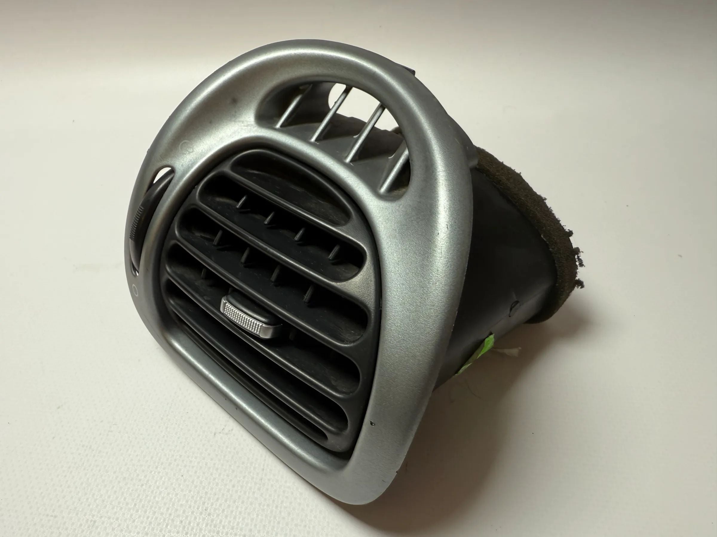 Grelha de Ventilação Original CITROEN XSARA PICASSO (N68) Direita 9631280077