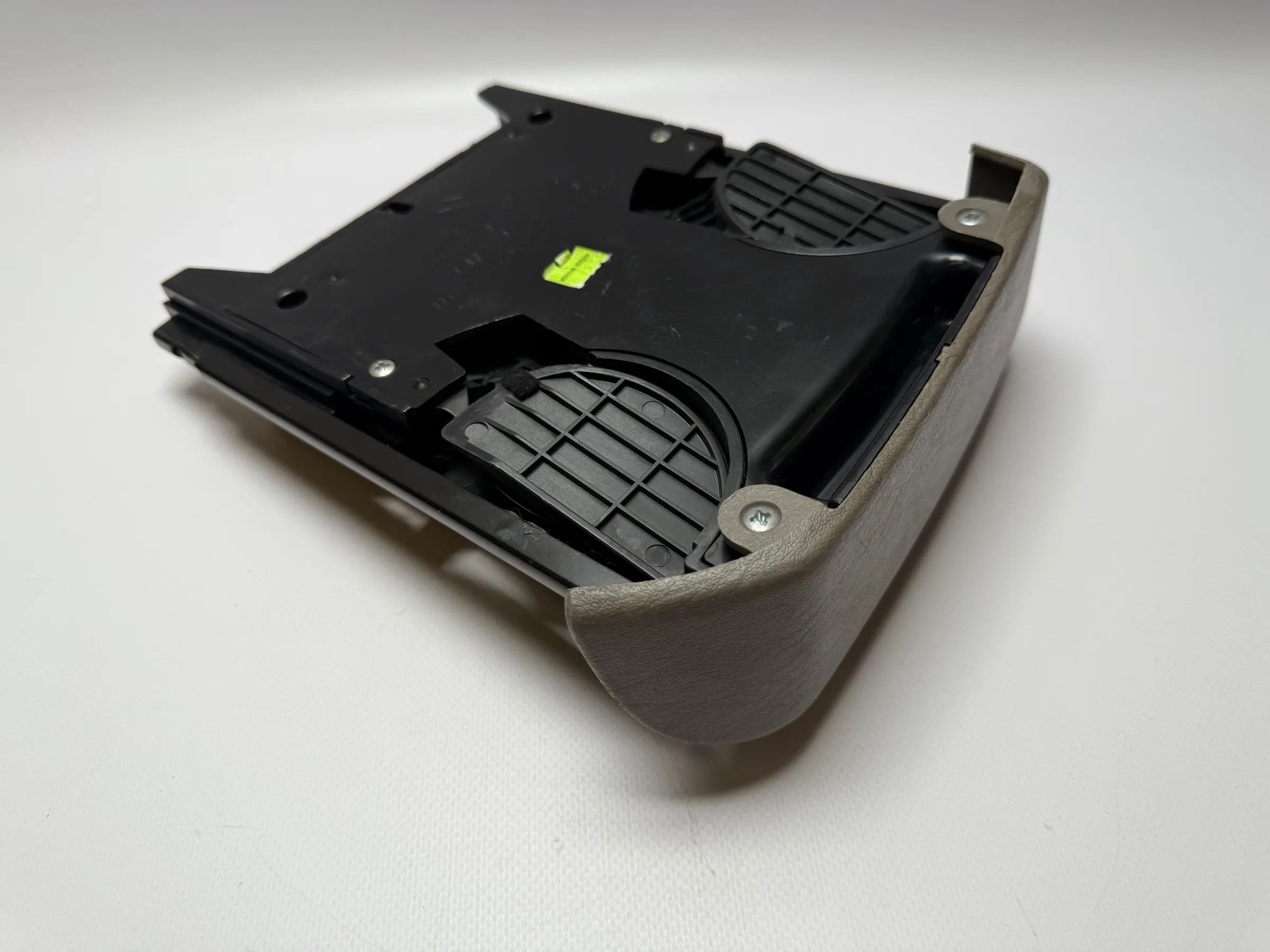 Originele CHRYSLER Voyager bekerhouder 0RR44TRMAB