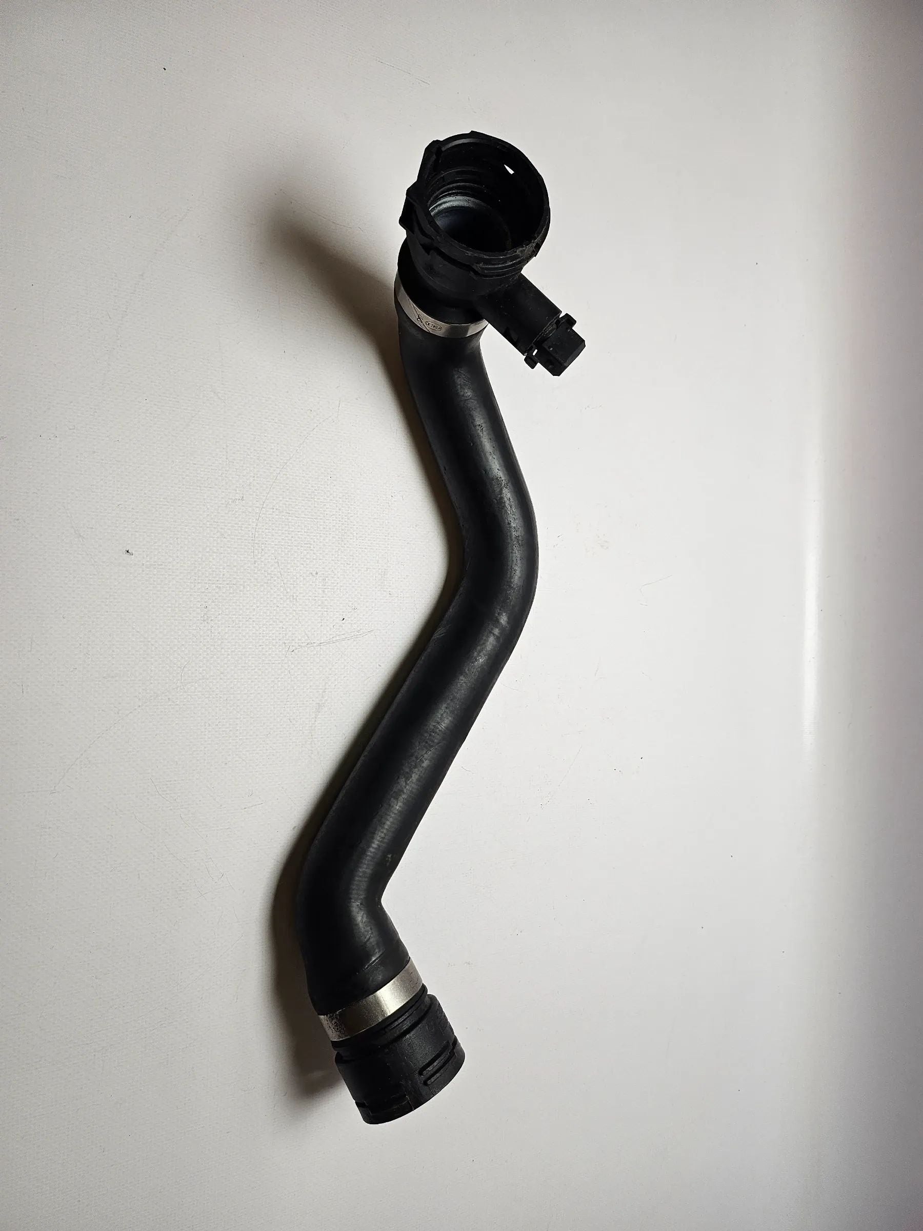 อะไหล่แท้ท่อยางน้ำหล่อเย็น BMW 5er E39 525i 11.53-1705224d