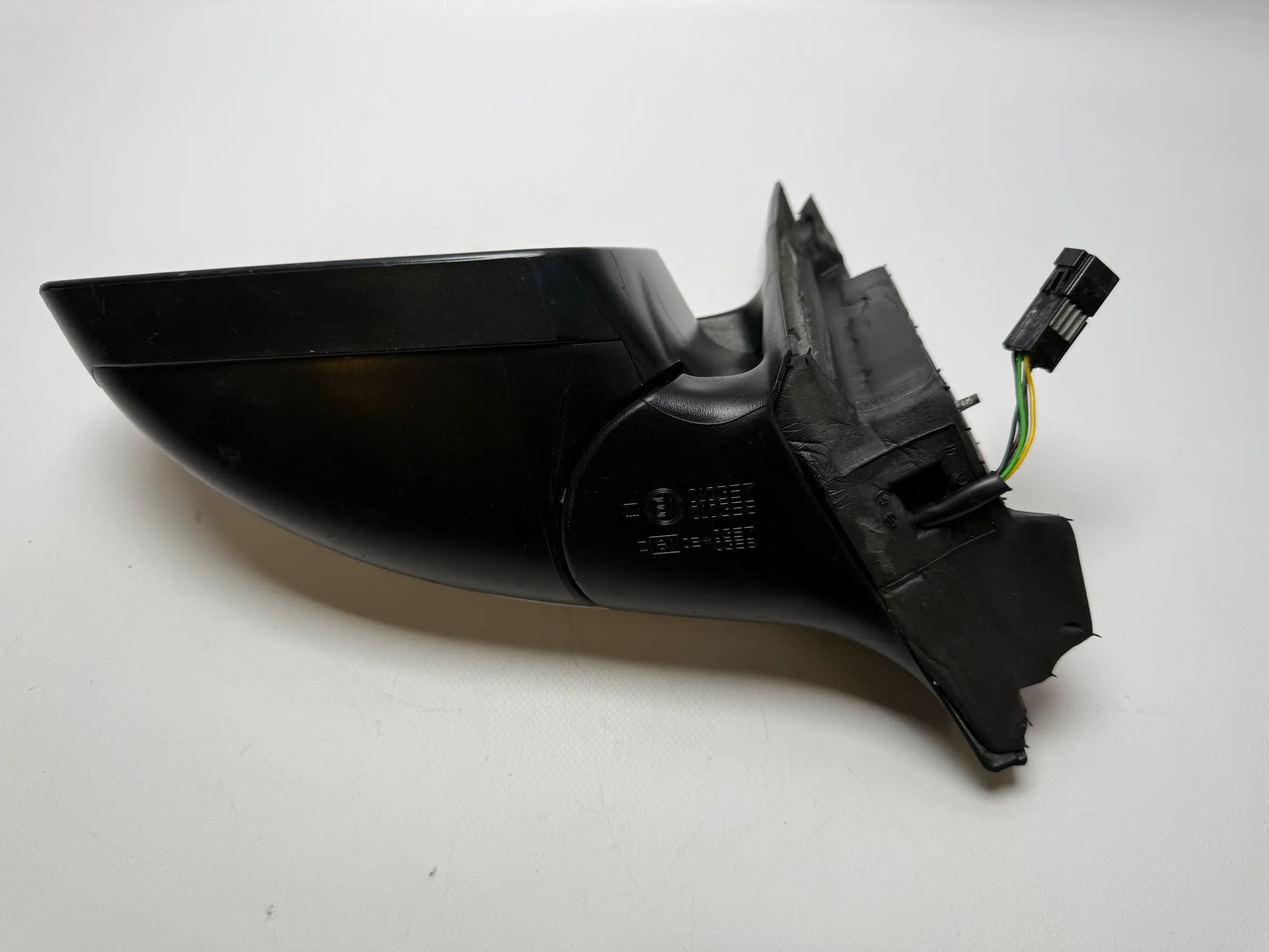 Оригинальное зеркало Opel Омега Карван 2.0 B электрическое с подогревом левое E1010357