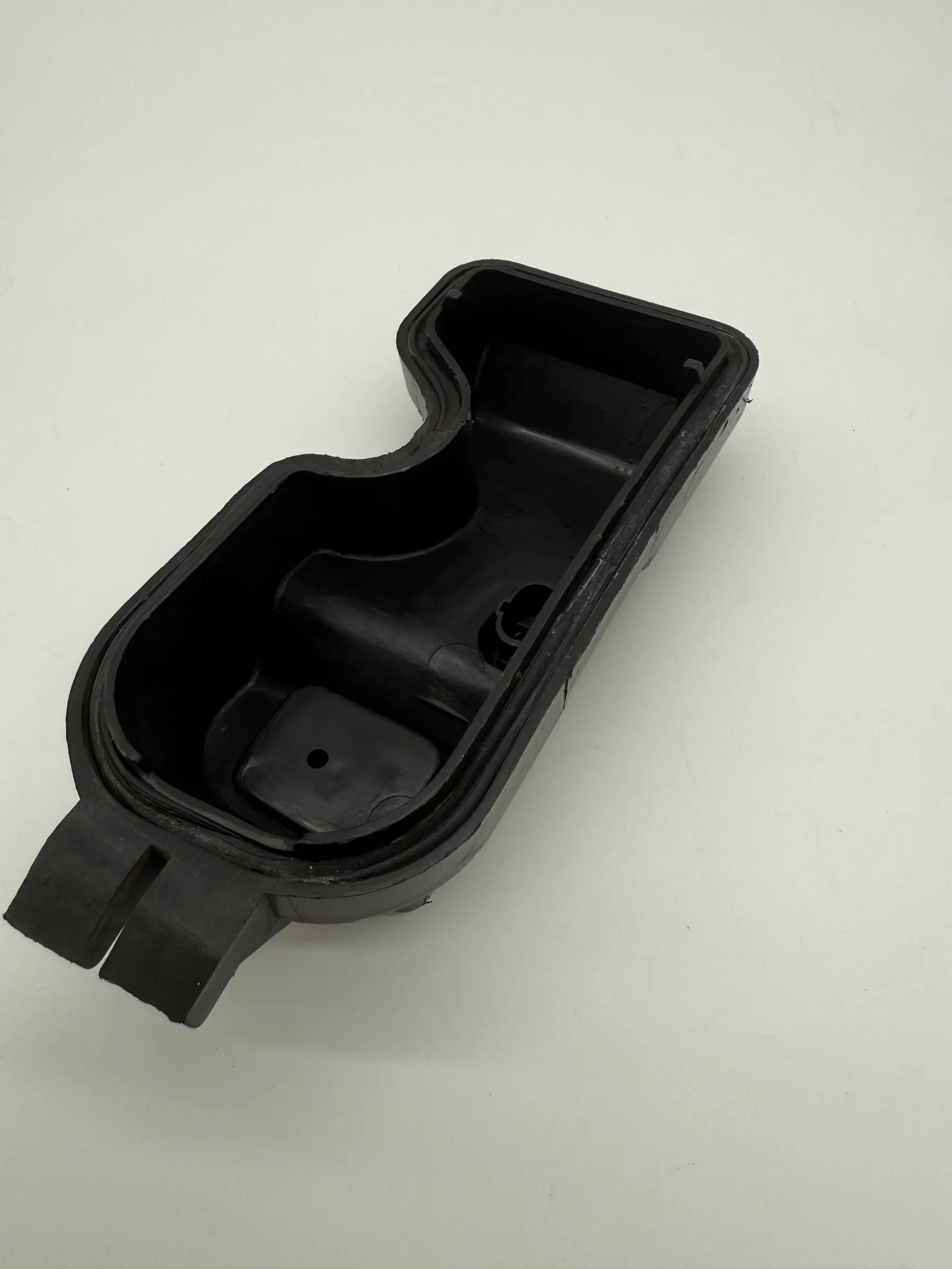 MFT191A80L  Headlight bulb dust cover cap for Fiat Punto UK2057009-62