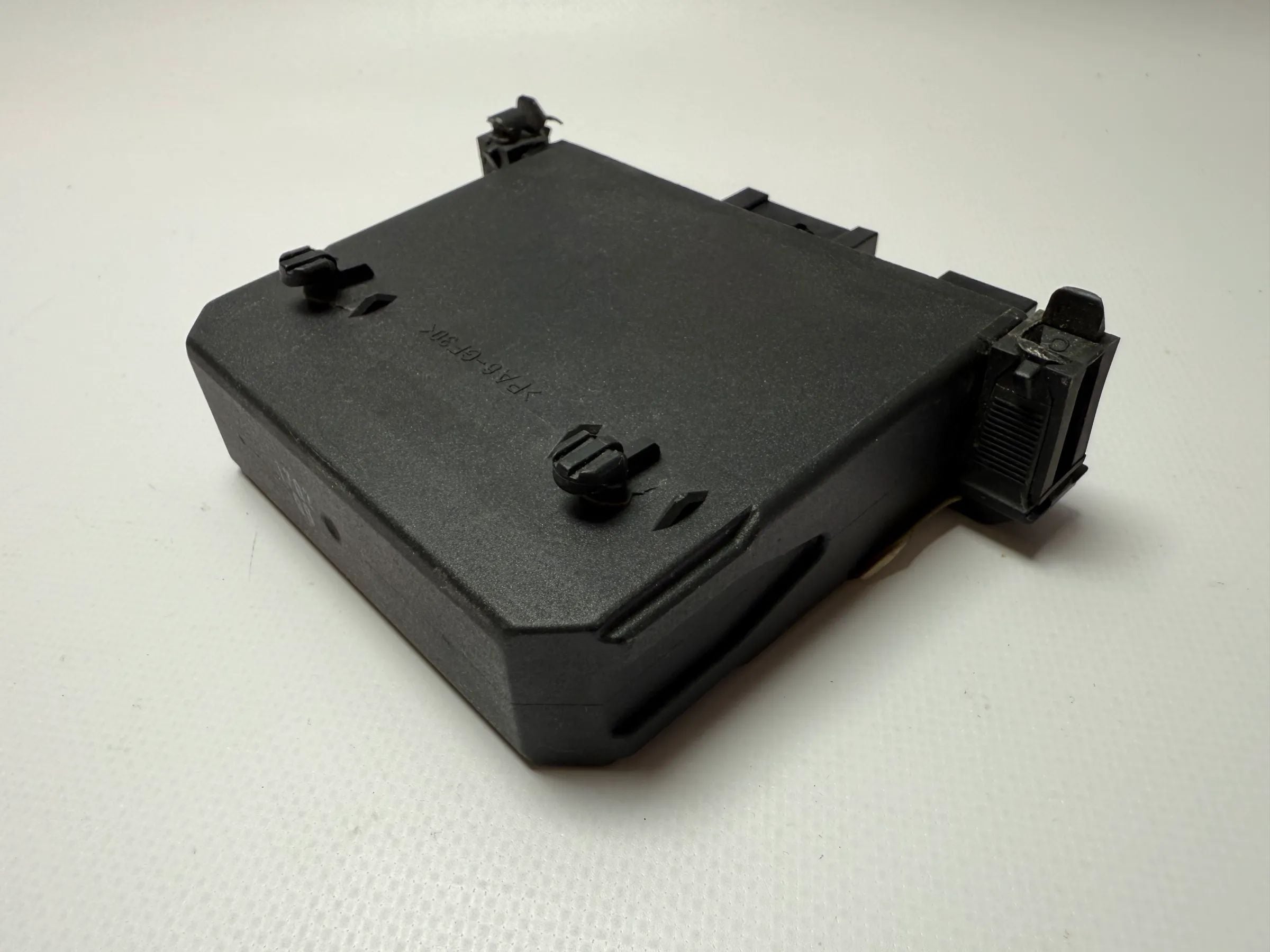 Originale Mercedes Benz E-Klasse W202 Centralina Porta Sinistra 2088201326