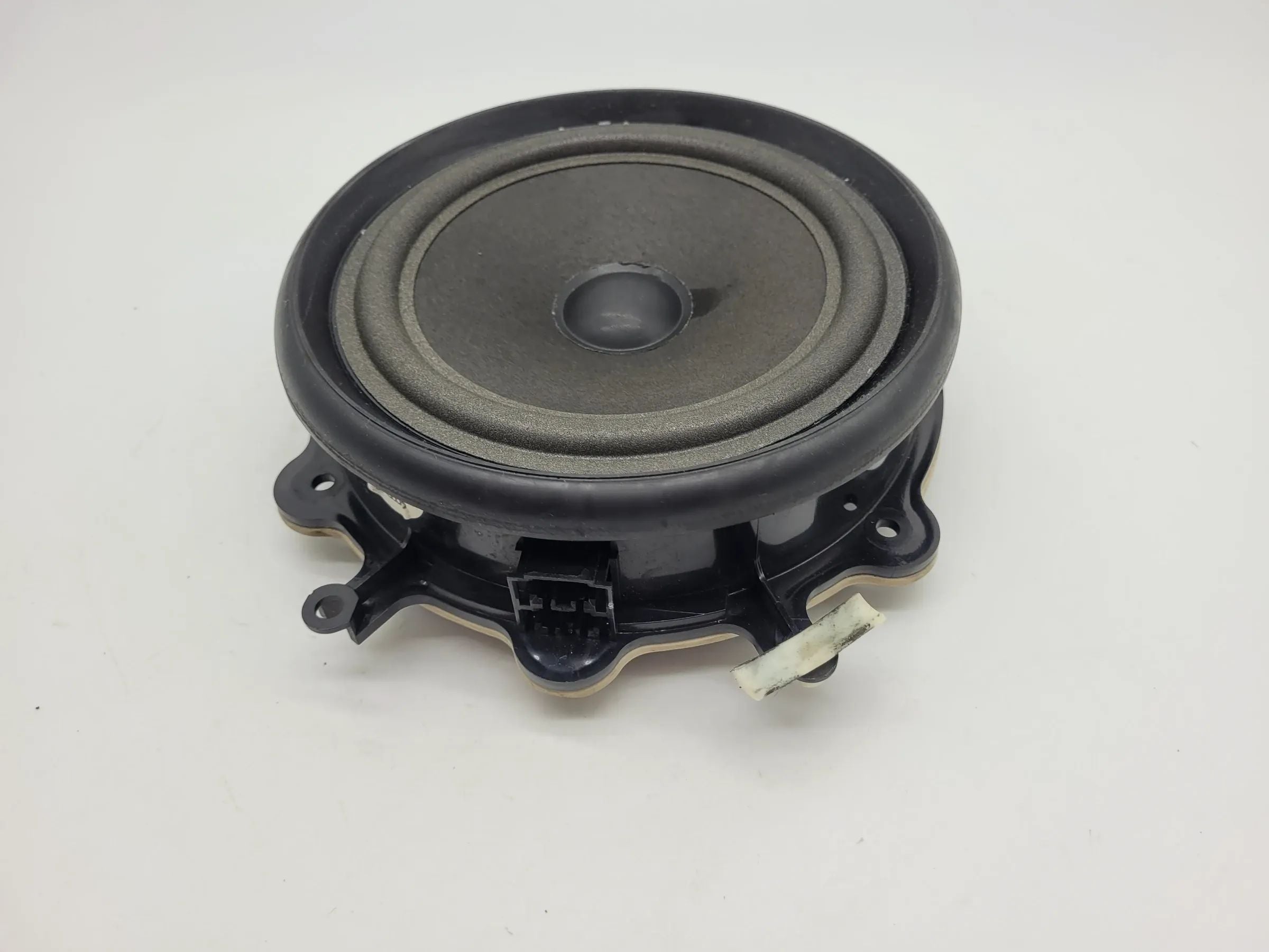 Original Audi A4 (S-Line) JTB Lautsprecher Box L/R Vorne/Hinten 8E0035411