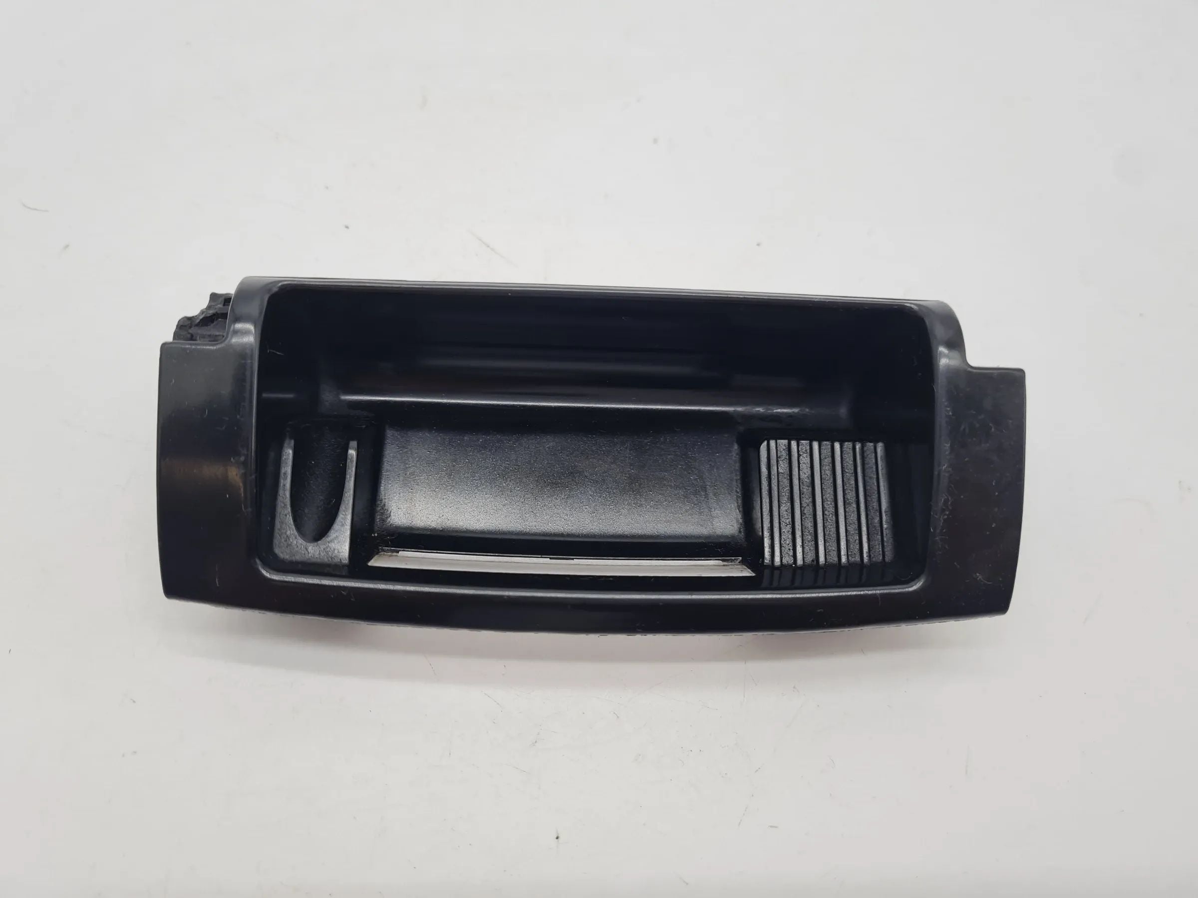 Original Audi A4 (8E/B6/B7) Einsatz Aschenbecher Hinten 8E0857961