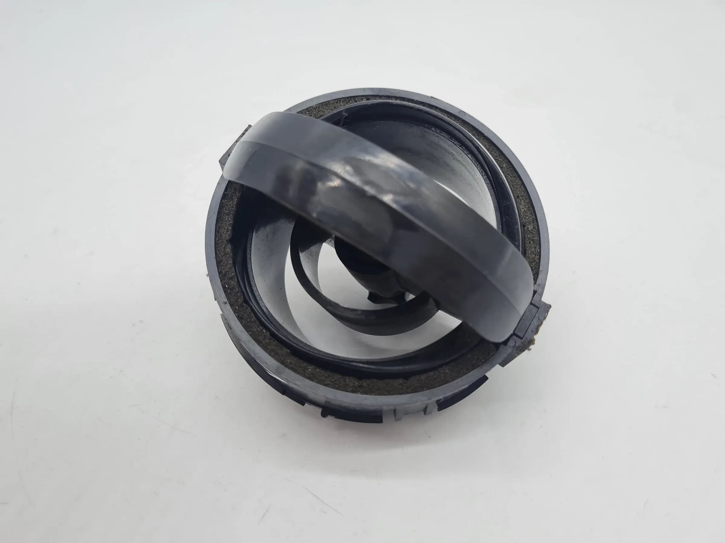 Original Mini One (R50/R53) Air Vent Duct Front L/R 6800887
