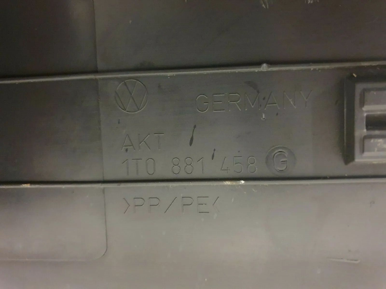 orijinal VW Touran 1T Ön Yolcu Koltuk Kılıfı 1T0881458G