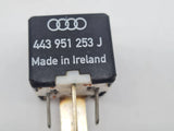 Original Audi A6 (4B2/4B4) Relais Multifunktionsrelais 443951253J
