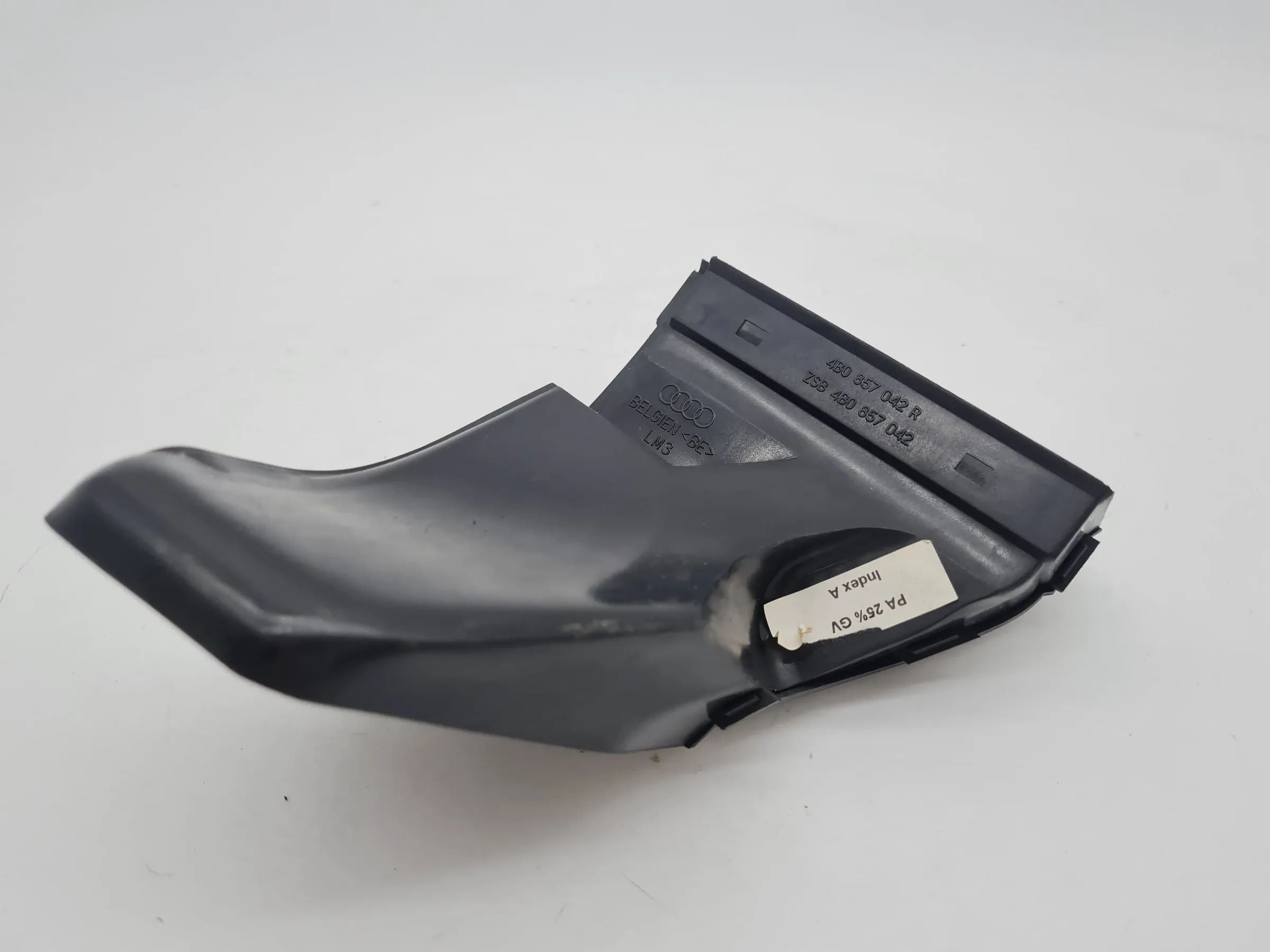 Original Audi A6 (4B2/4B4) Luftkanal Luftführung 4B0857042 R/L