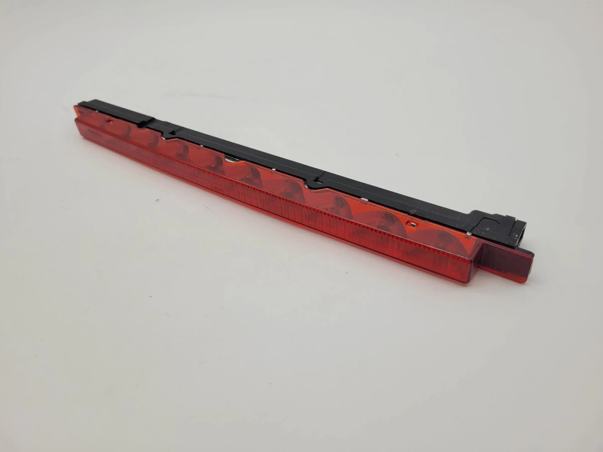 Original Audi A6 (4B2/4B4) Zusatzbremsleuchte 3. Bremsleuchte 4B0945097