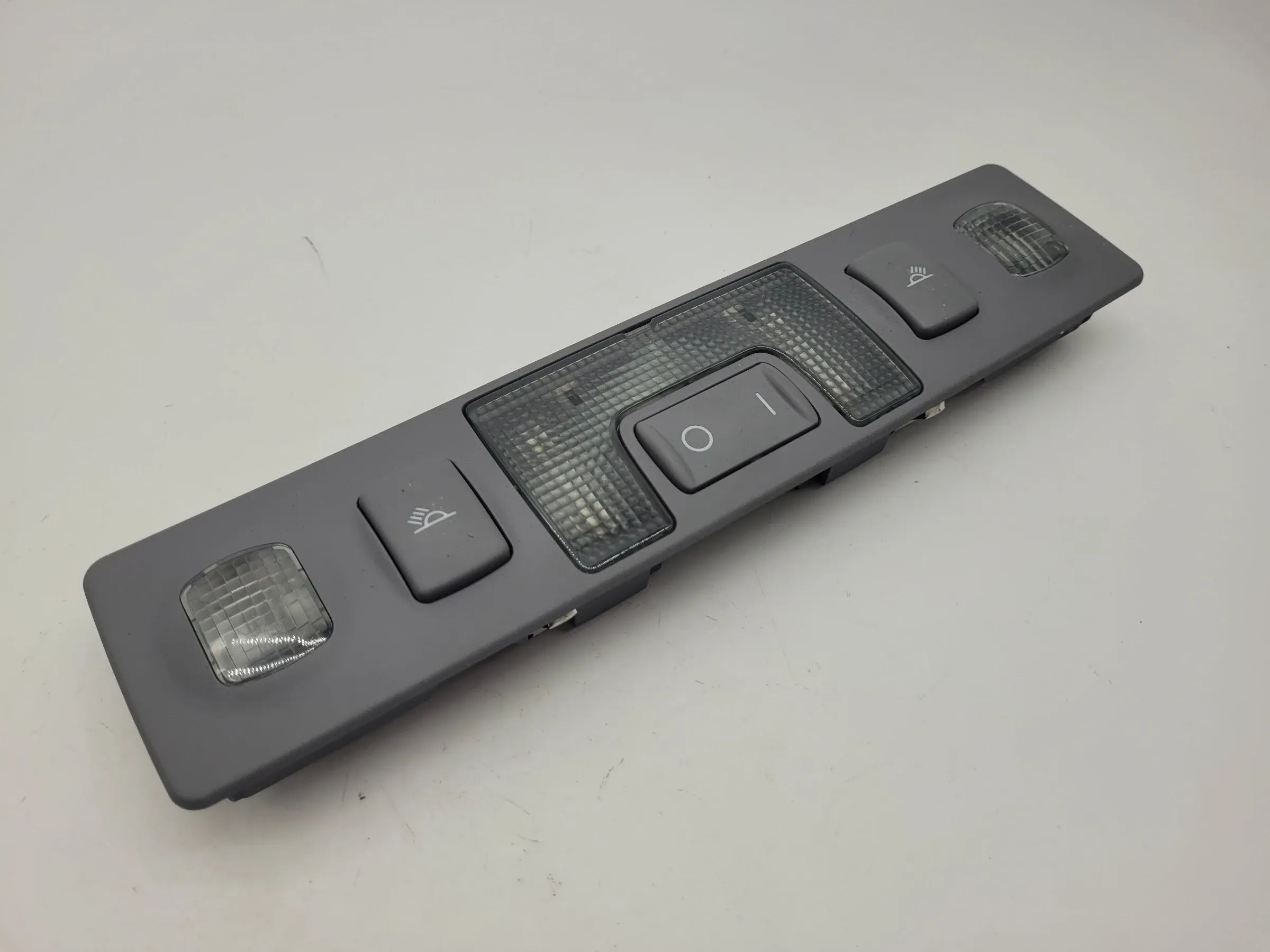 Original Audi A6 (4B2/4B4) Innenraum Beleuchtung Schalter Hinten 4B0947111