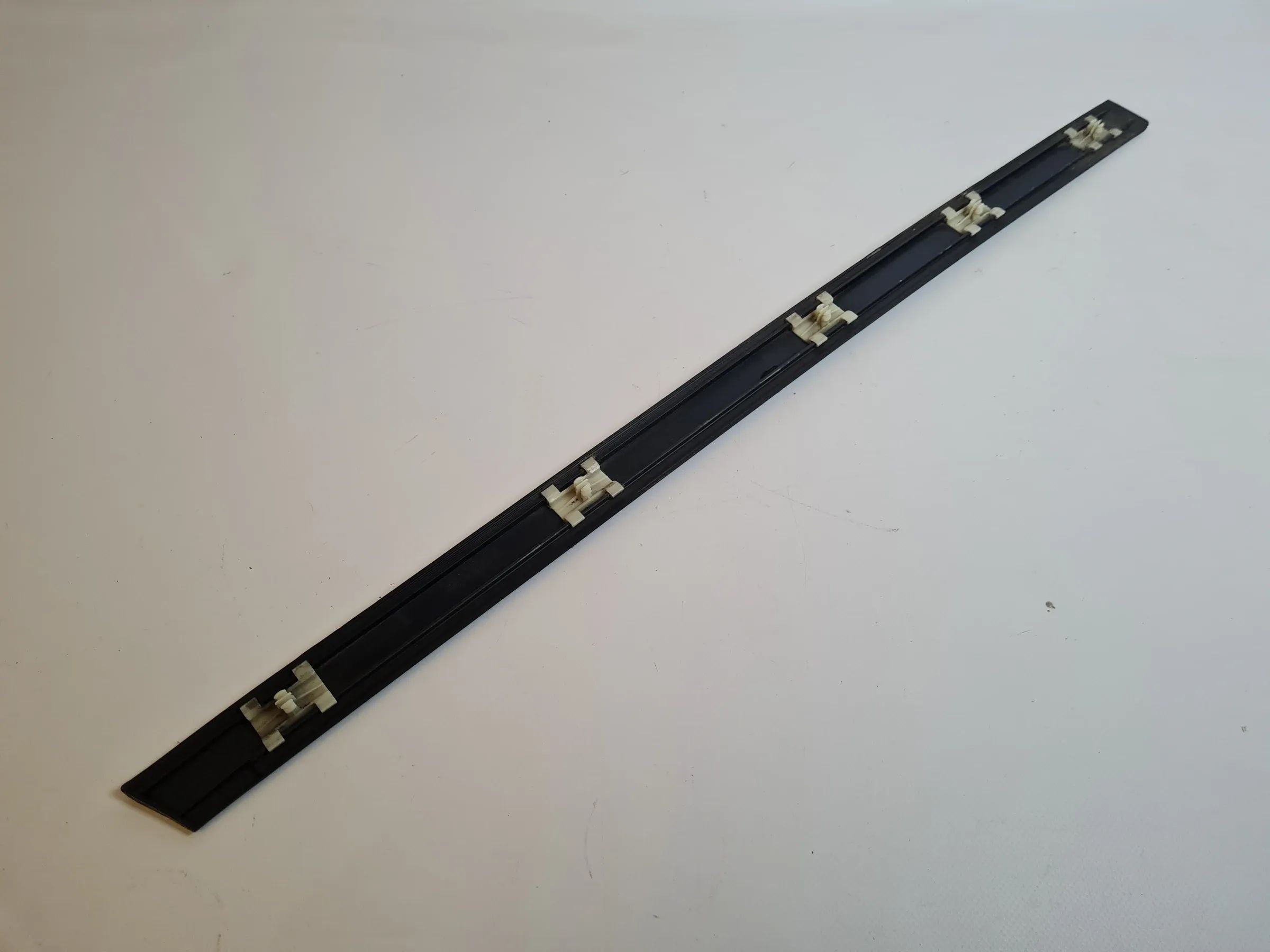 Original BMW 5er (E39) Türleiste Zierleiste Schwarz Links 8159297