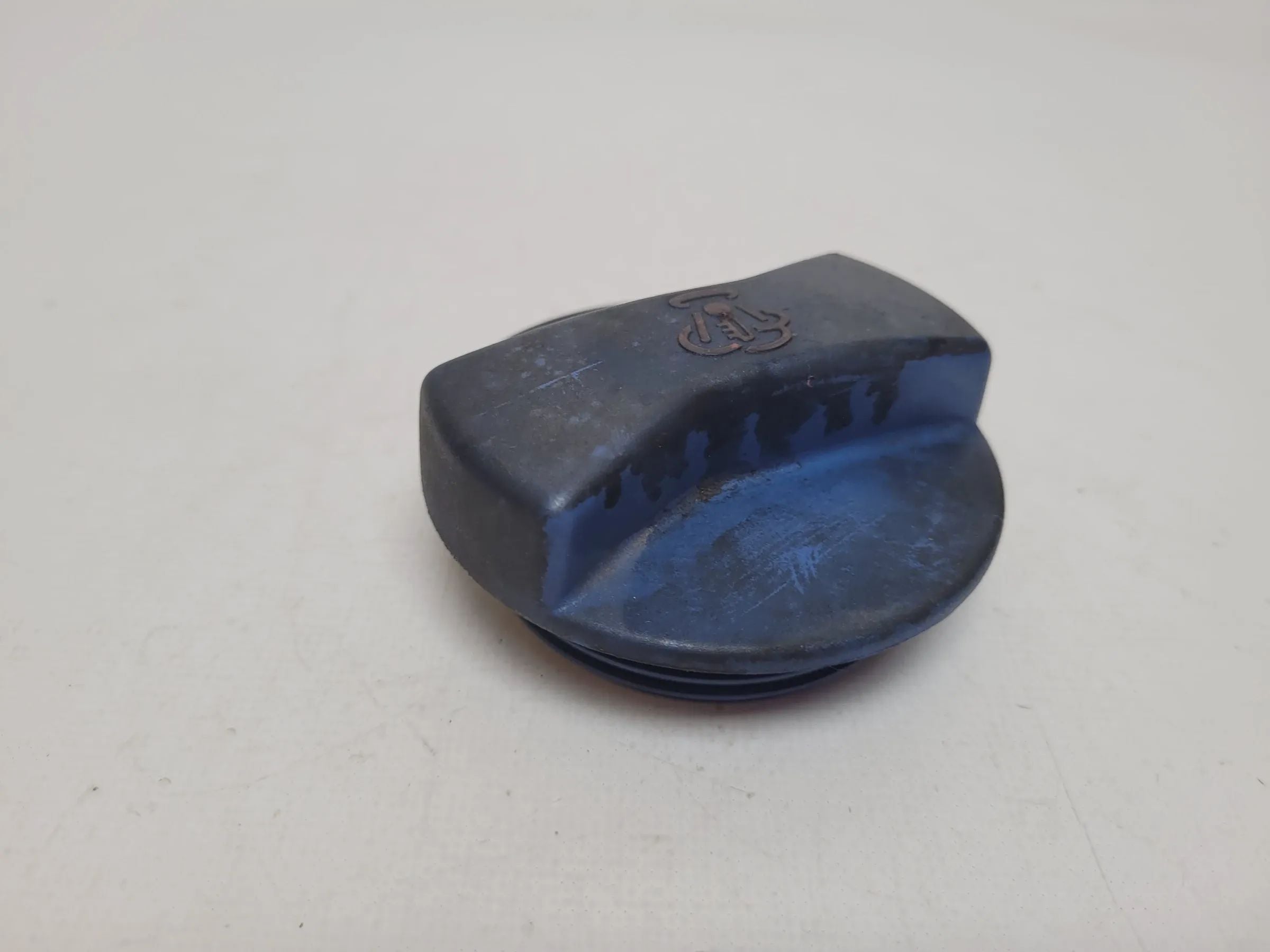 Original Audi A6 (4B2/4B4) Verschlussdeckel Ausgleichbehälter 1J0121321A