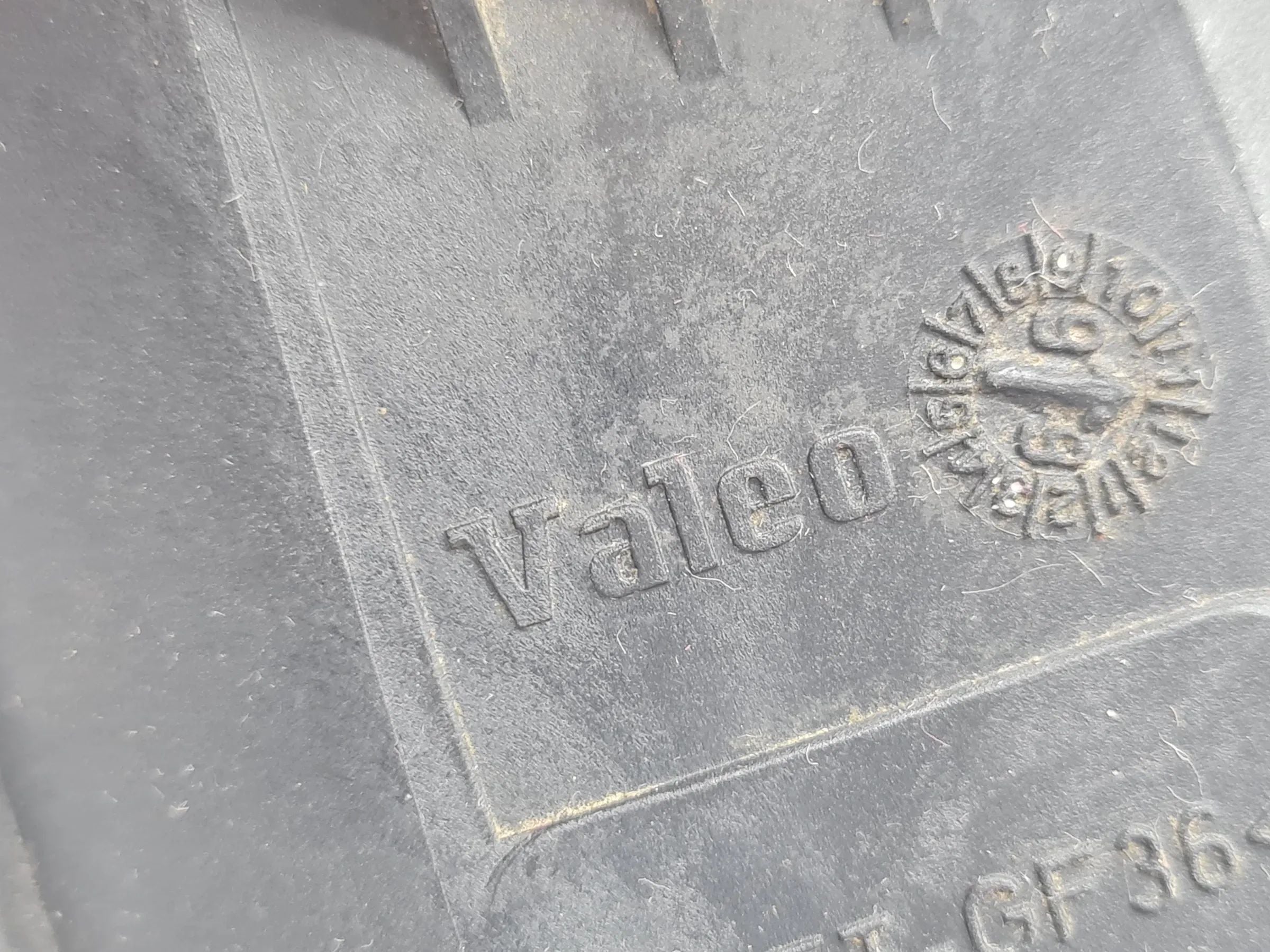 Original BMW X5 (E53) Valeo Nebelscheinwerfer Links E9024015