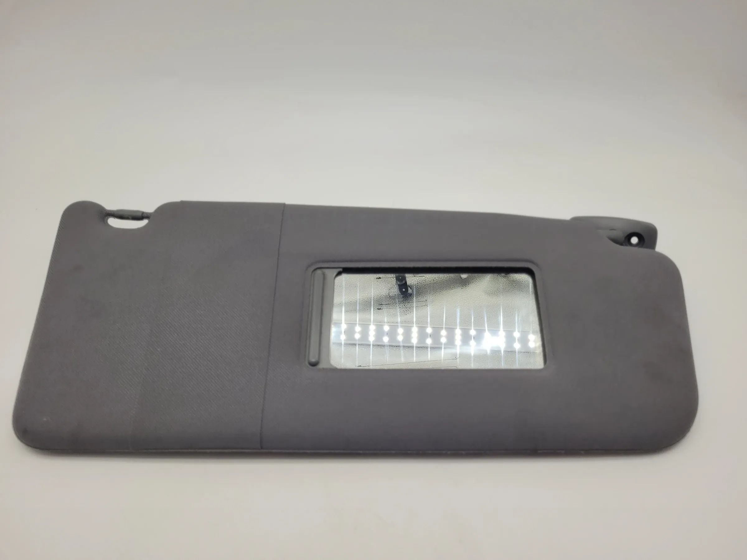 Original Audi A6 (4B2/4B4) Sonnenblende Rechts 4B0857552A