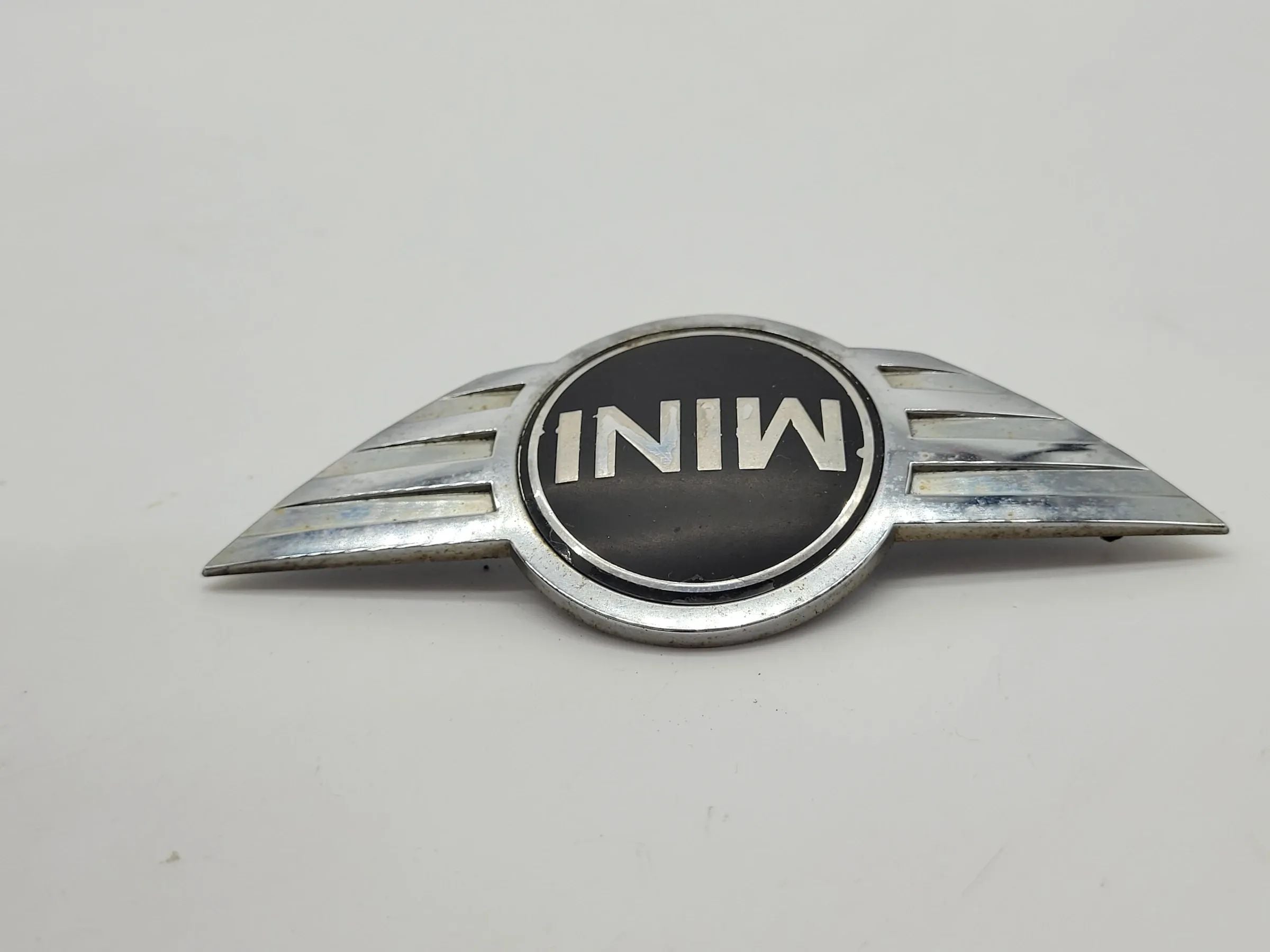 Original Mini One (R50/R53) Emblem Logo Heck 7026186