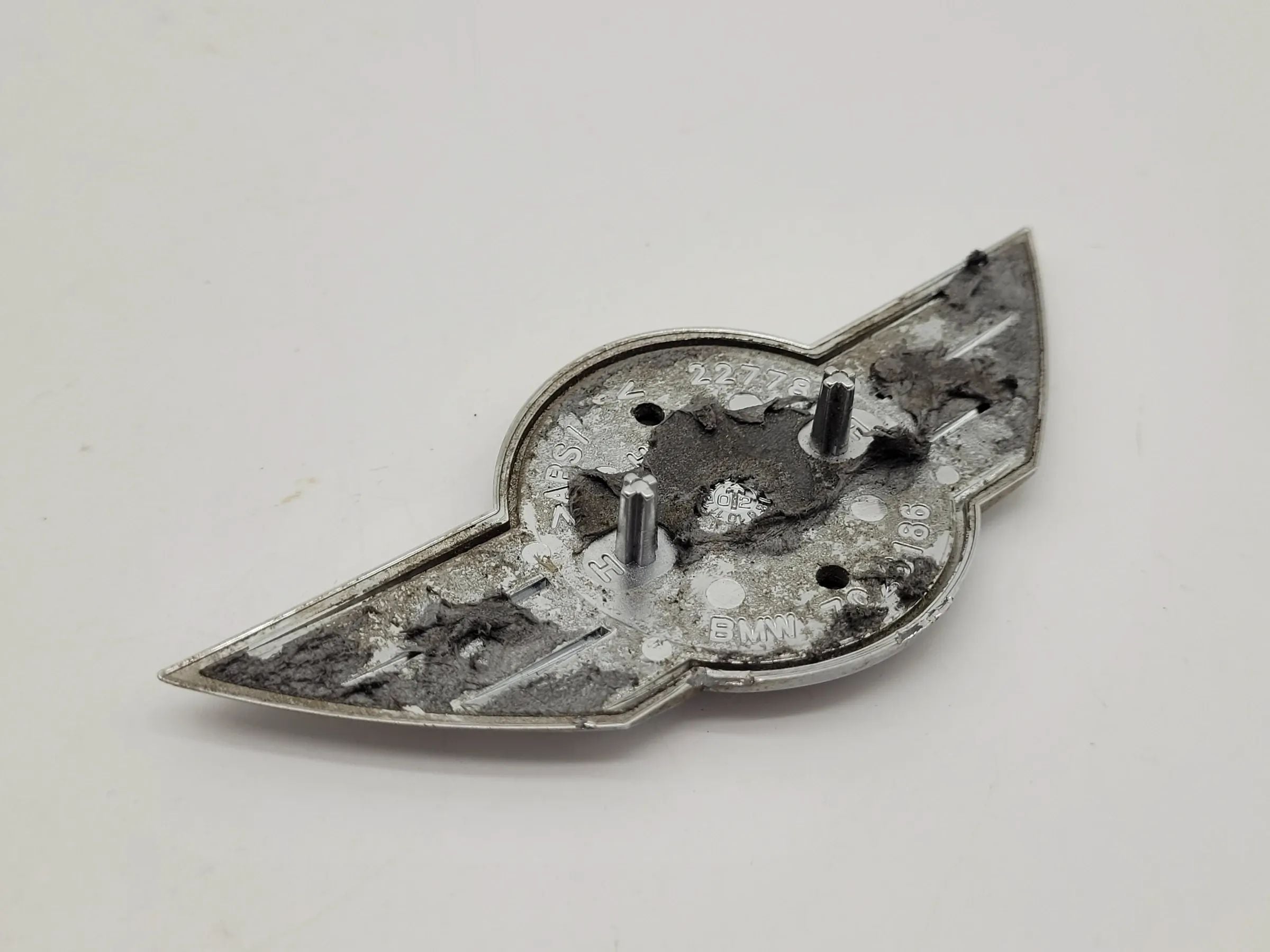 Original Mini One (R50/R53) Emblem Logo Heck 7026186
