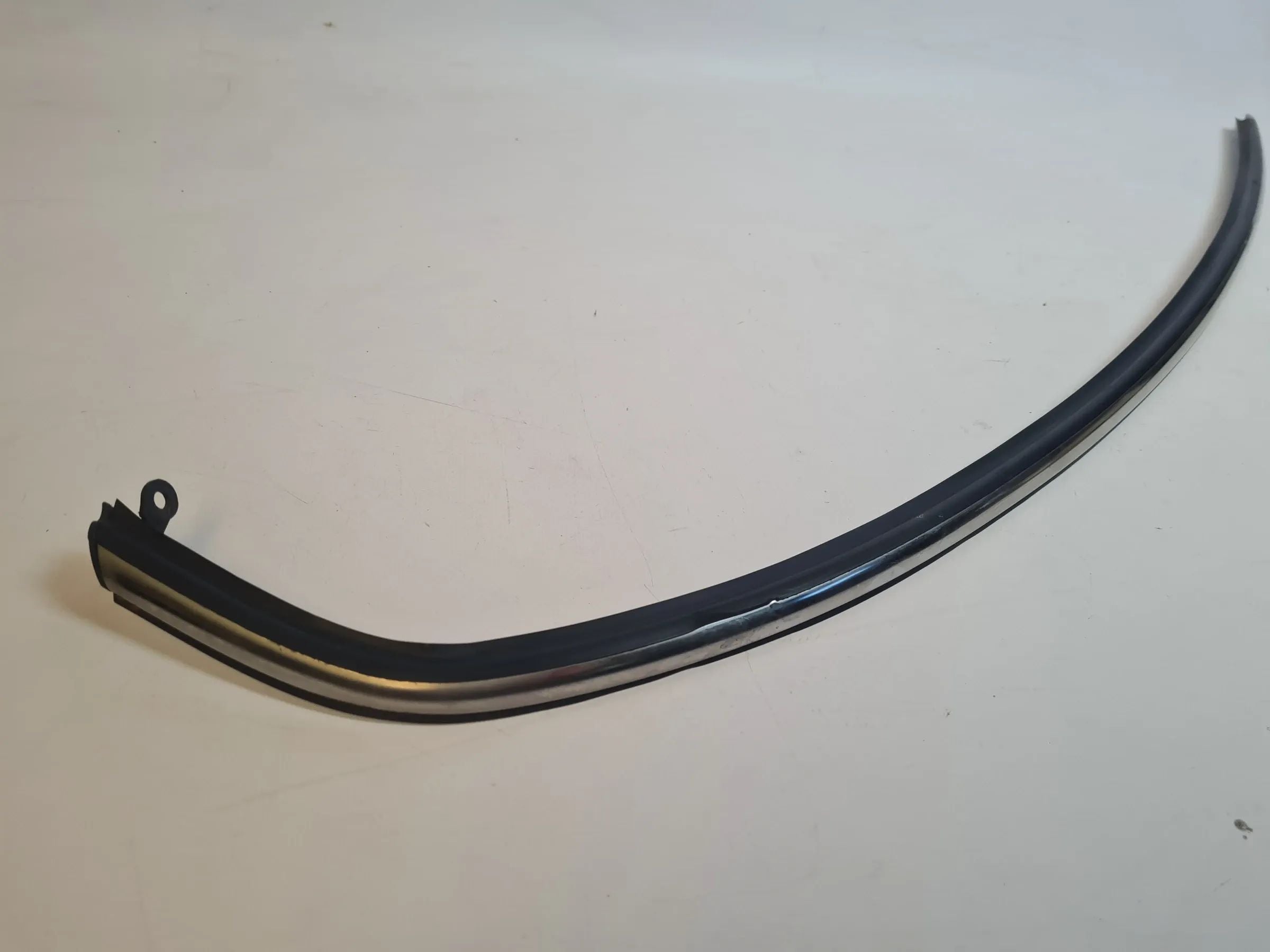 Original Mini One (R50/R53) Dichtung Windschutzscheibe Vorne Rechts 7051528