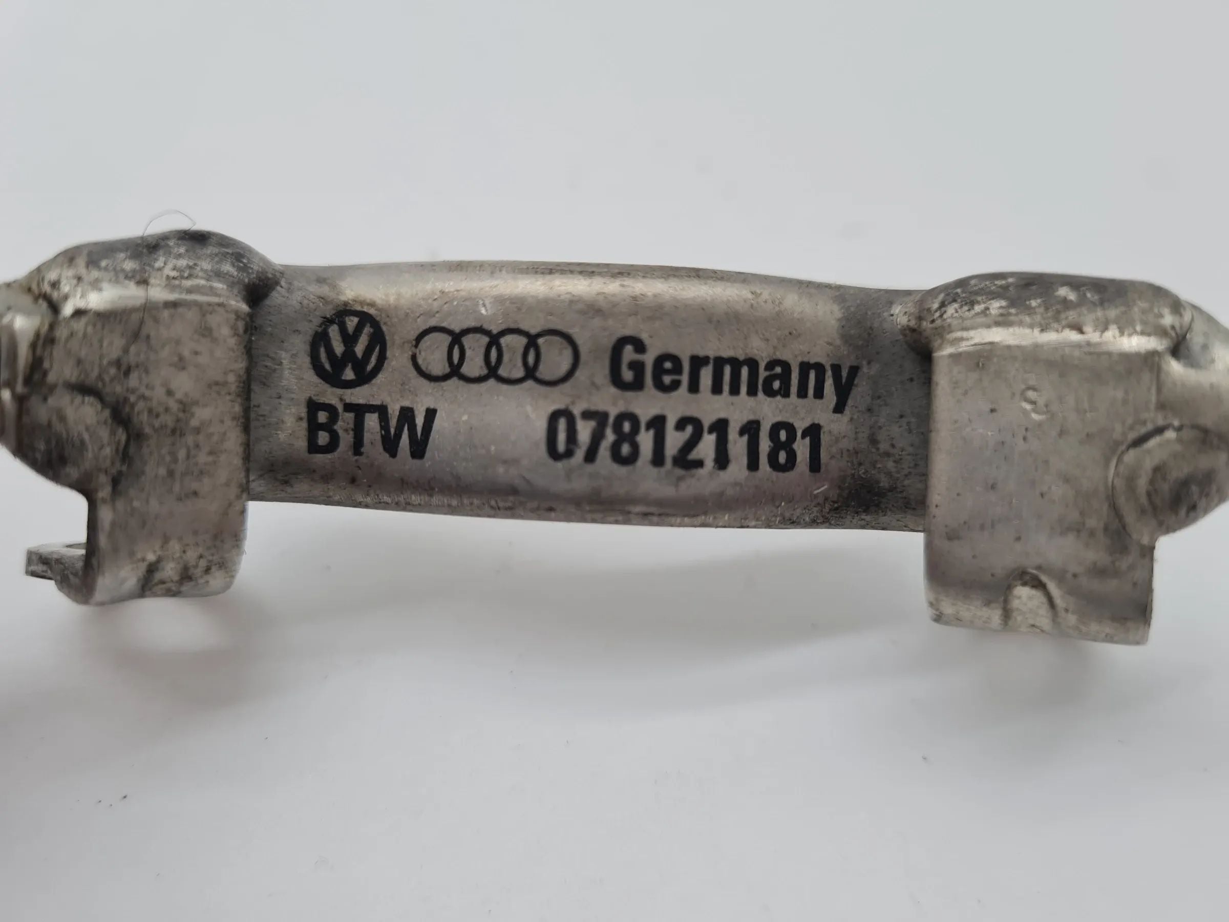 Original Audi A6 (4B2/4B4) Kühlrohr Leitung Wasserschlauch 078121181