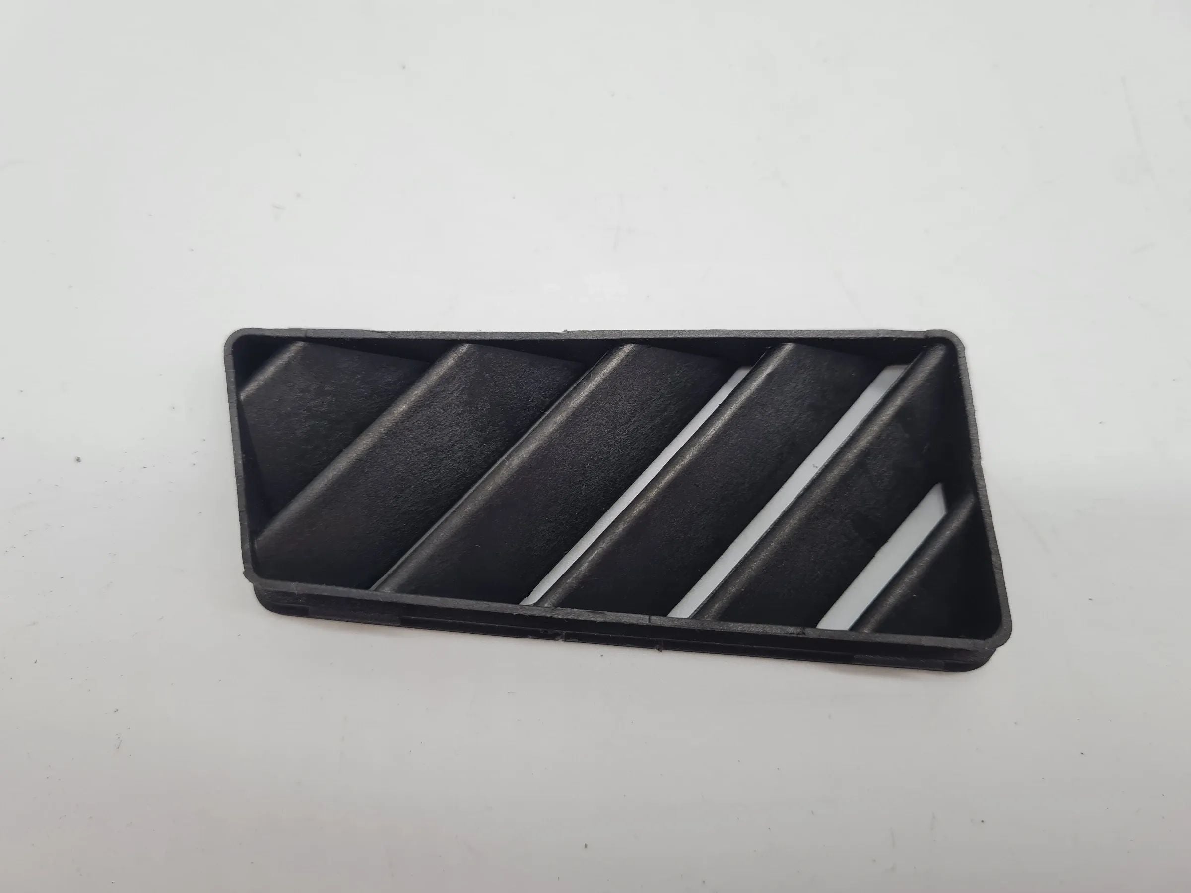 Original Audi A4 (8E/B6/B7) Luftgitter Blende Armaturenbrett Rechts 8E0819794B