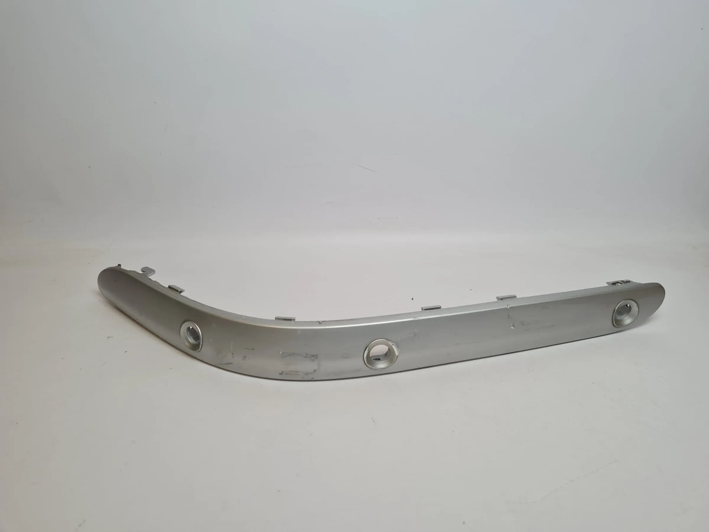 Original Mercedes-Benz C-Klasse (W203) Zierleiste Stoßstange Links A2038854321