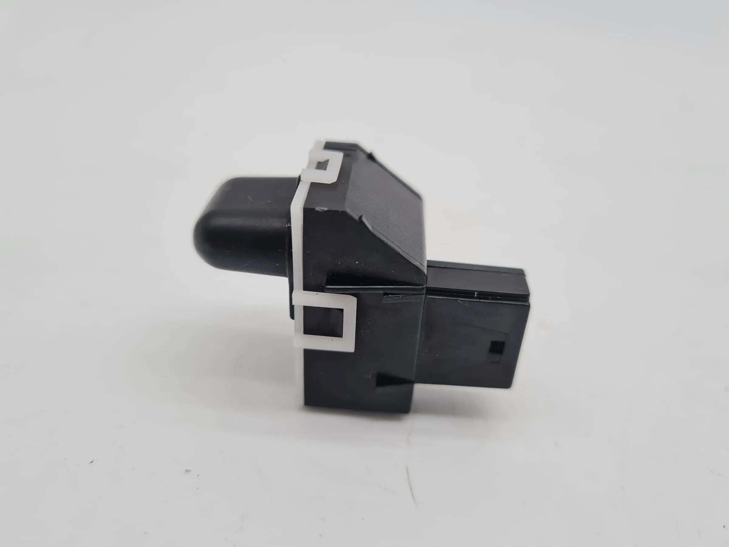 Original Audi A4 (8E/B6/B7) Sonnensensor Lichtsensor 8E0907539