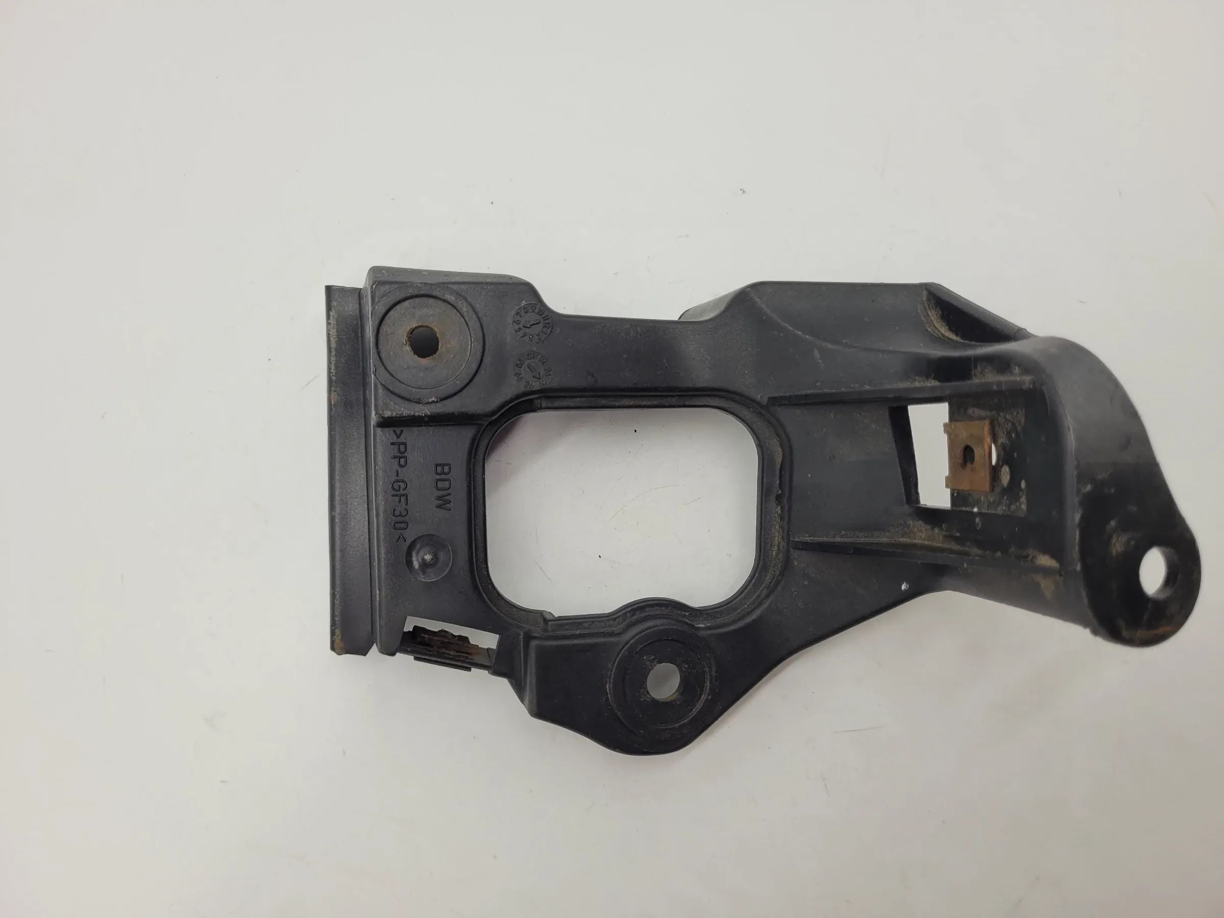 Original Audi A6 (4B2/4B4) Halter Seitenschweller Links 4B0853921A