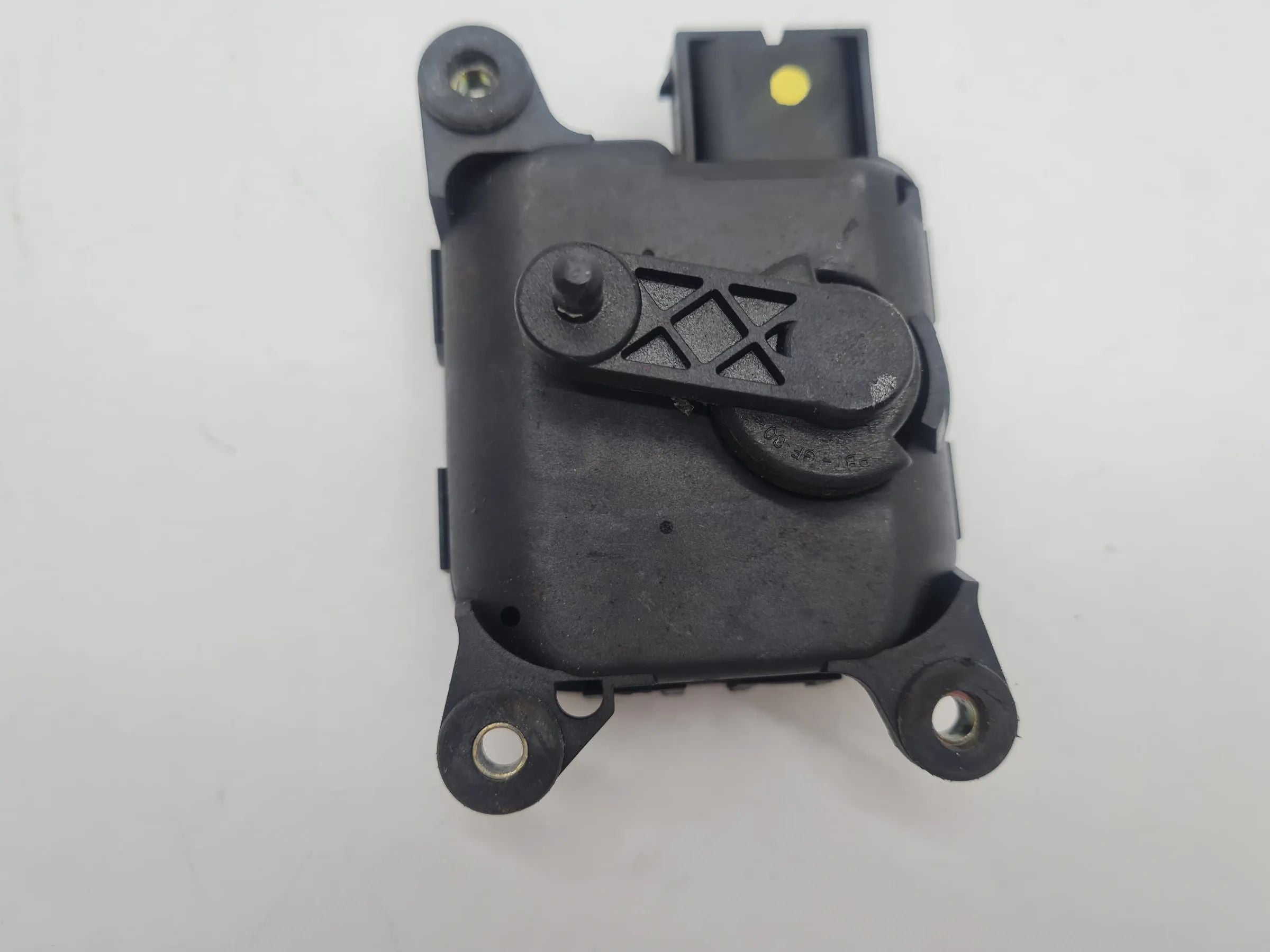 Original Audi A6 (4B2/4B4) Stellmotor Temperaturregelklappe 0132801135
