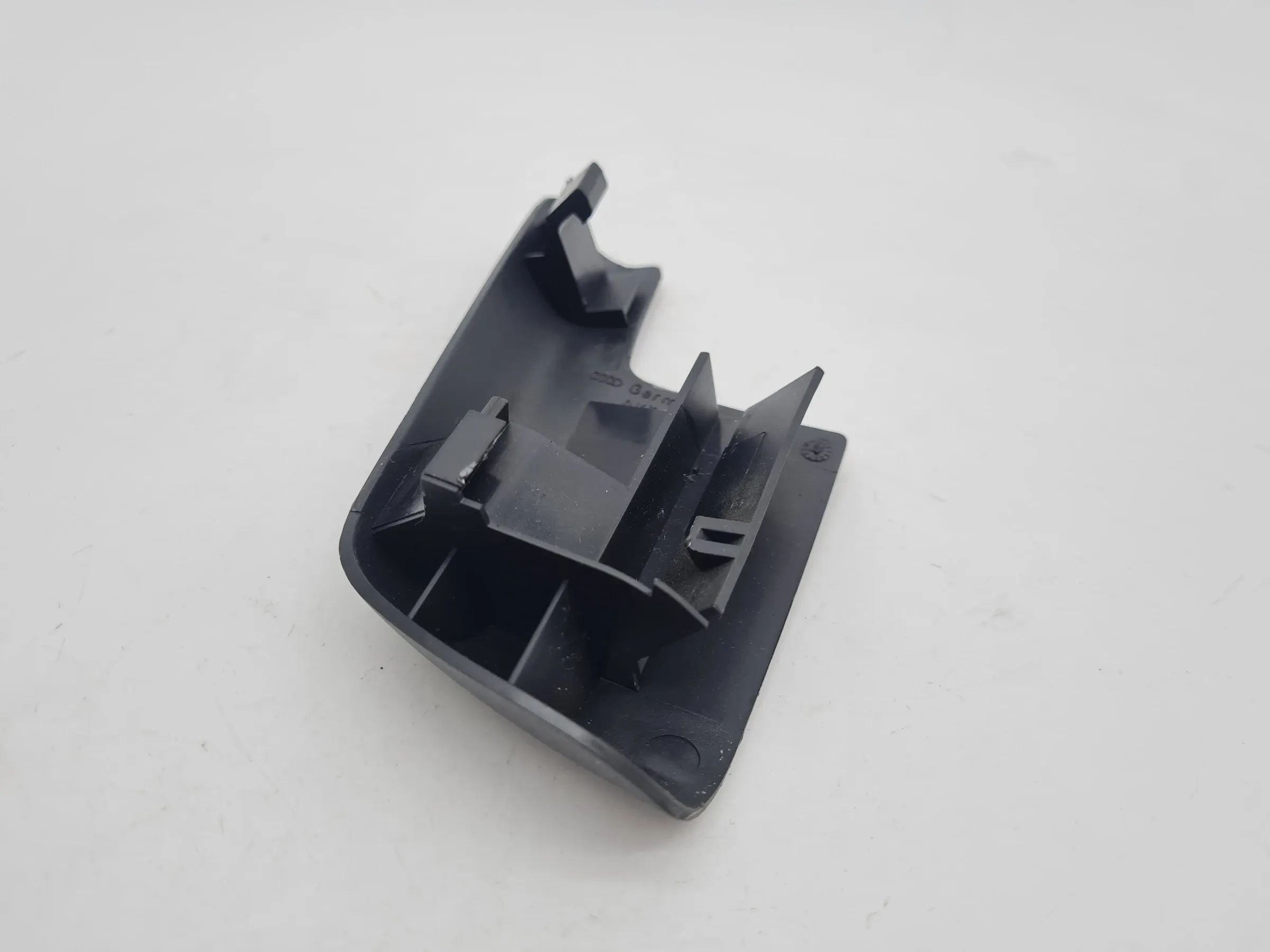 Original Audi A6 (4B2/4B4) Abdeckung Blende Vorne 4B0881087