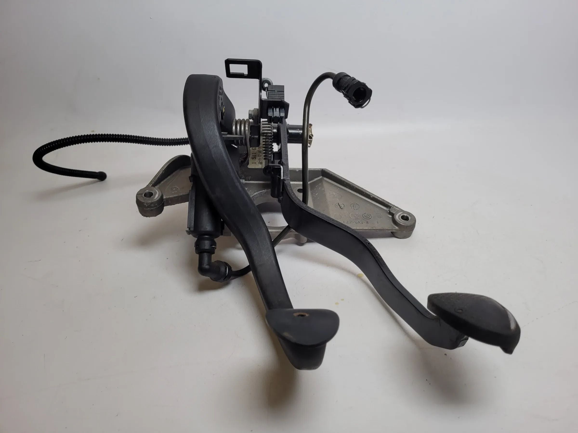Original Mini One (R50/R53) Bremspedal Kupplungspedal Pedal Block 1511659