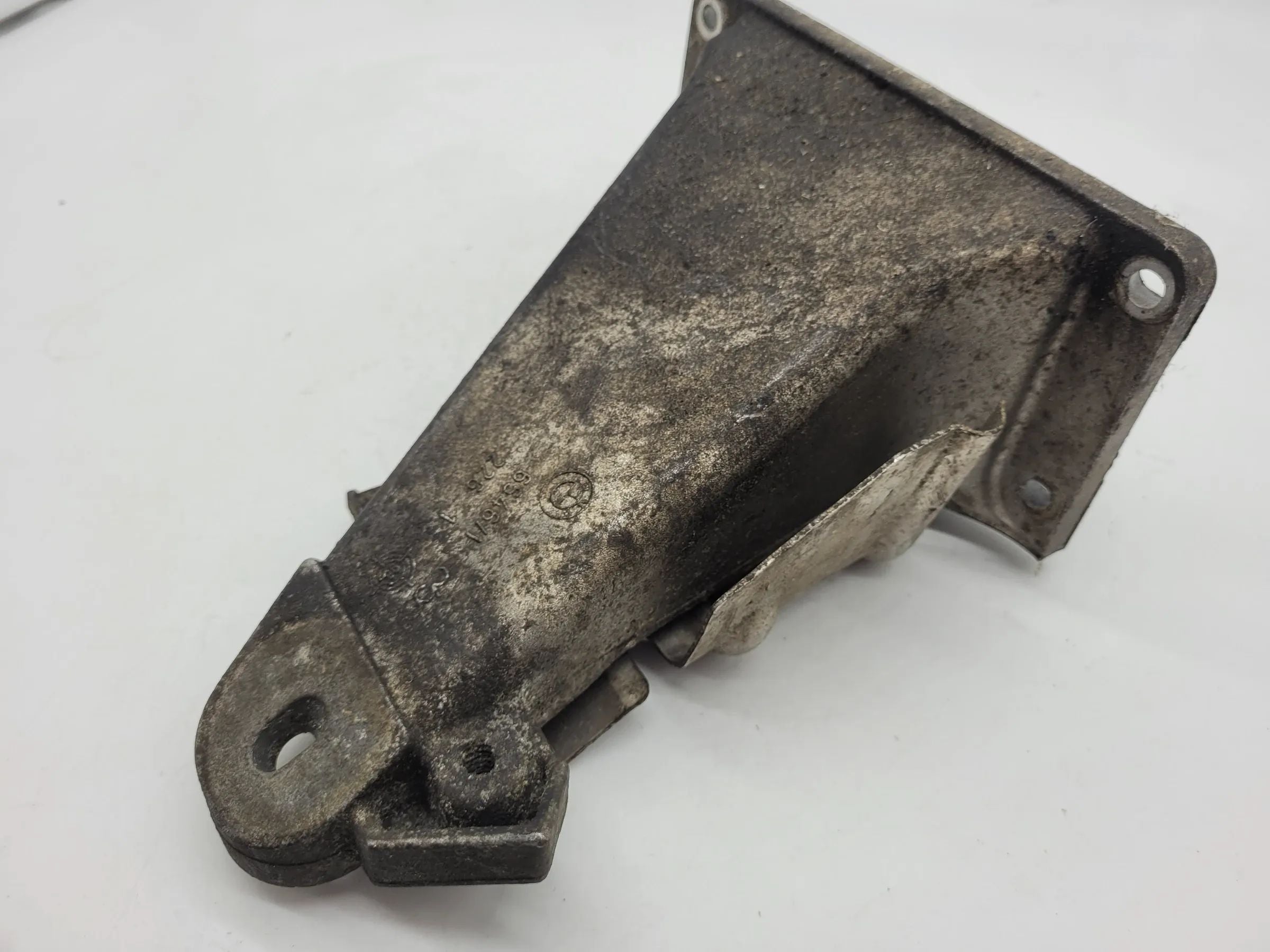 BMW 5er E39 Motorhalter Befestigung Massekabel 6546/1 6546/1