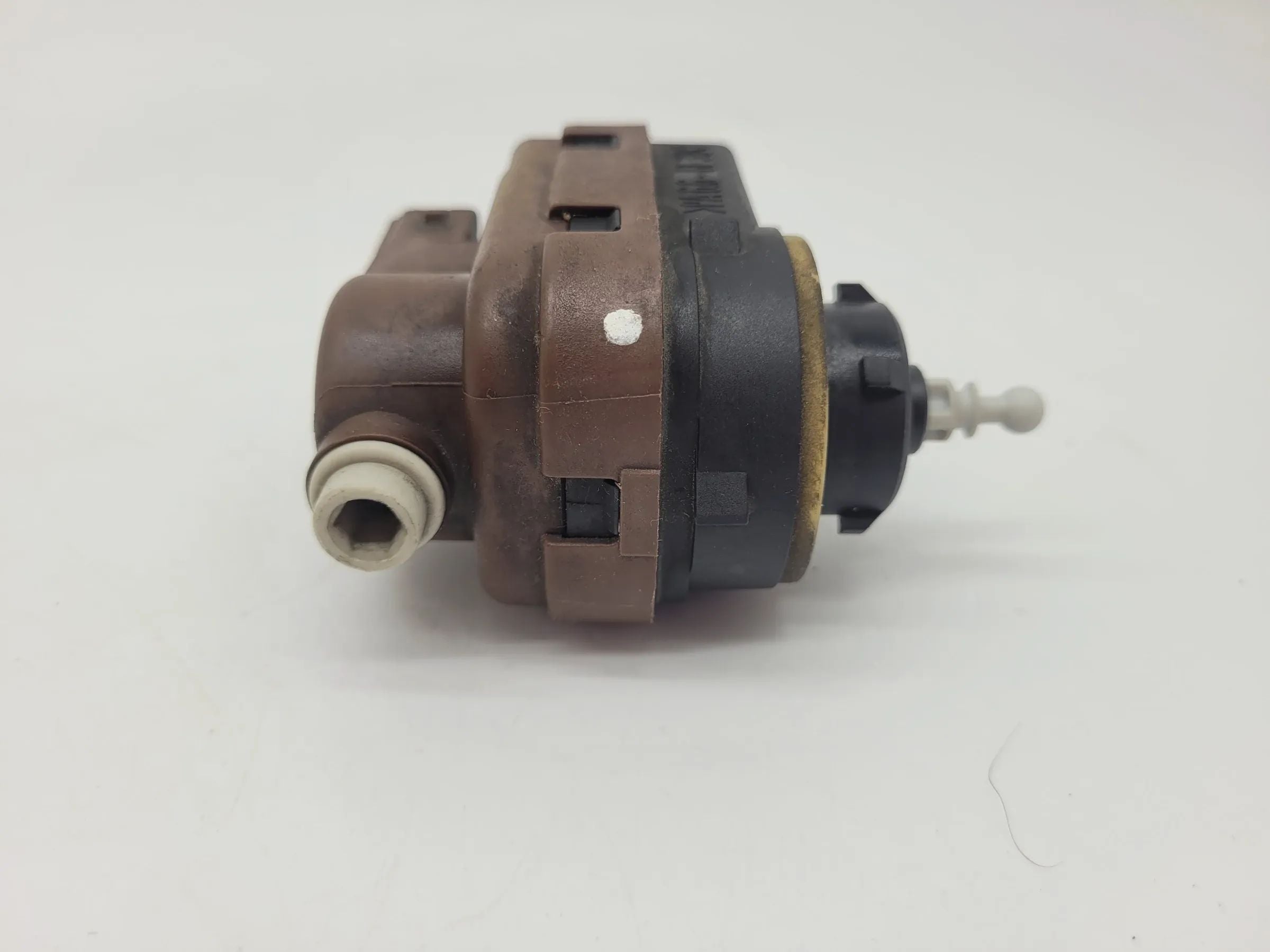 Peugeot 306 Scheinwerfer Stellmotor LWR L/R (88203989/90) (Original)