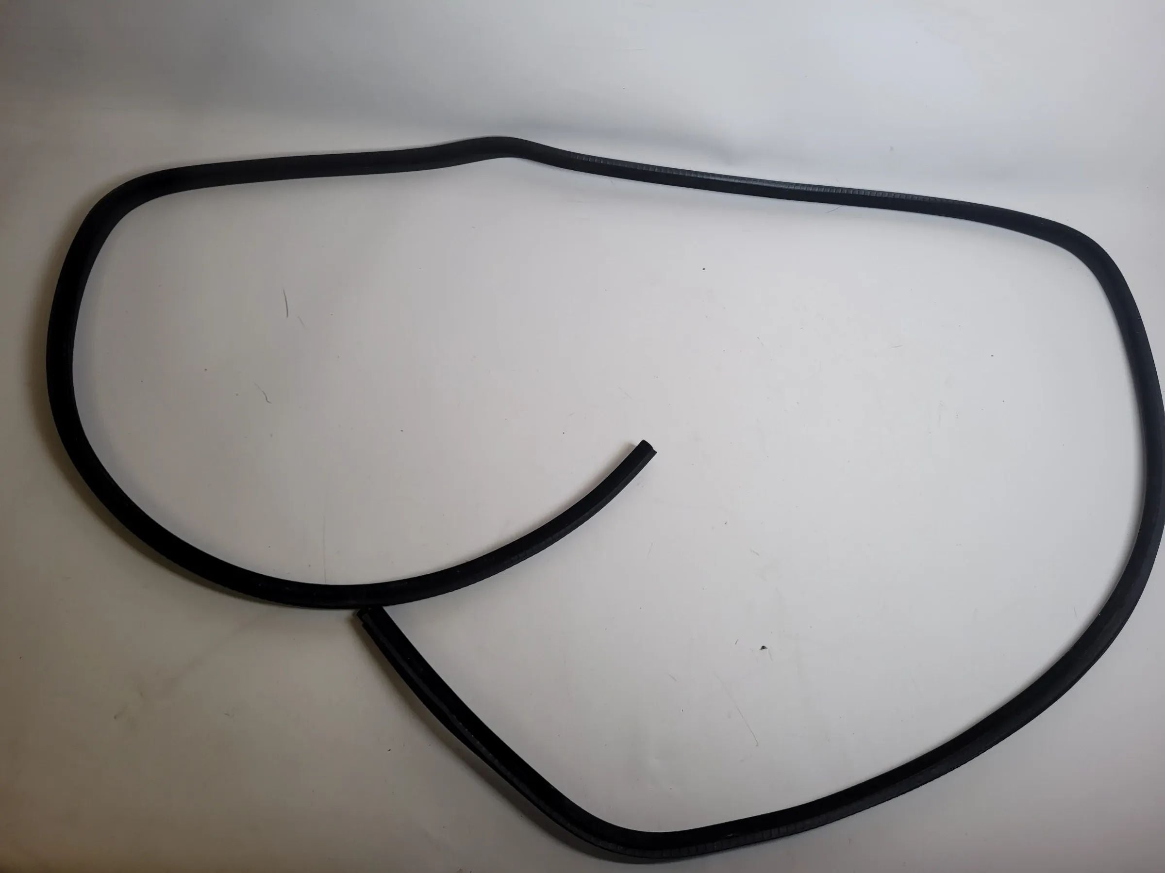 BMW 5er Touring E39 Türdichtung Rahmen Links Hinten Innen (Original)