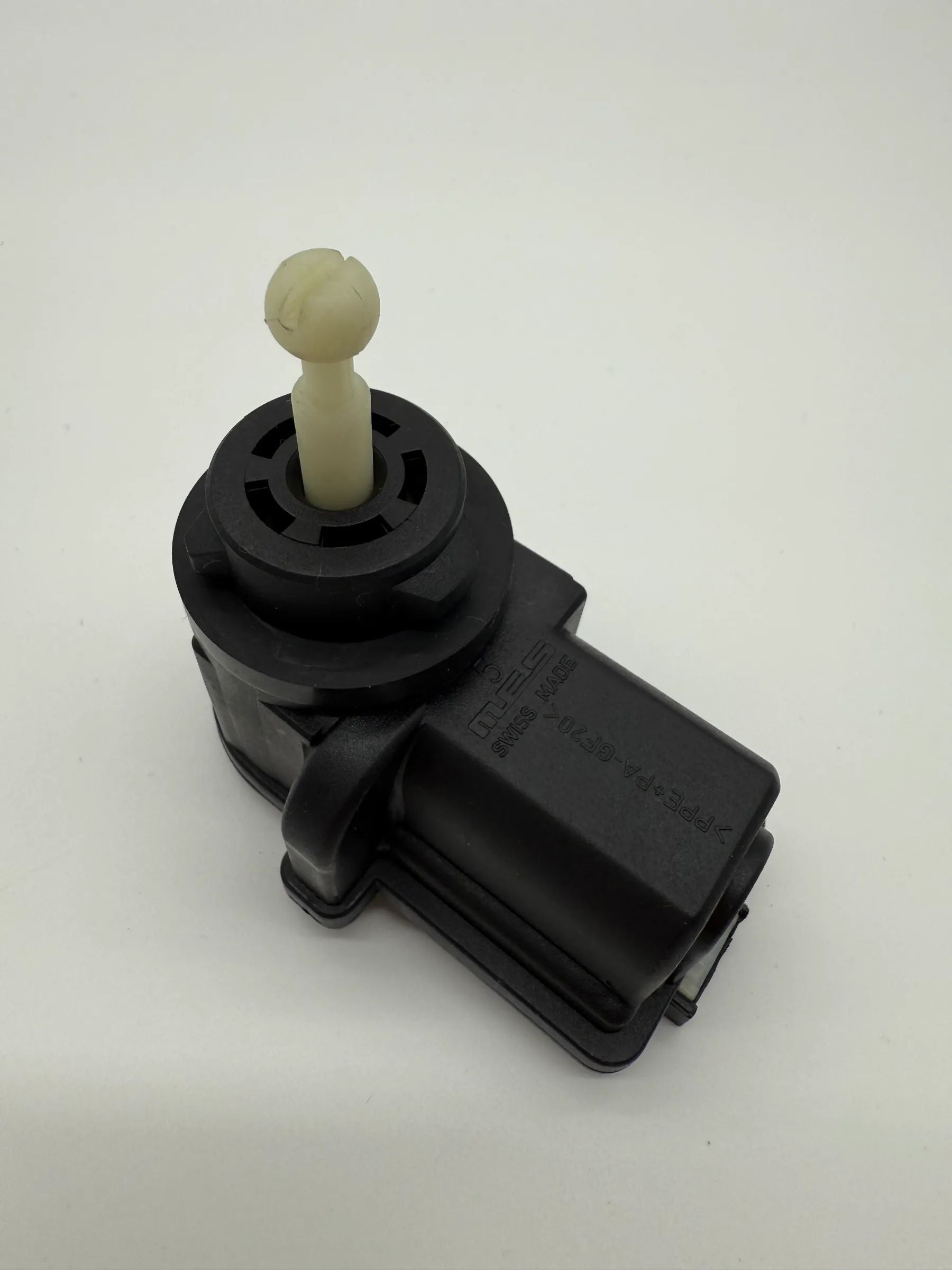 VW 6X Lupo 1.0 純正ヘッドライト レベライザーモーター