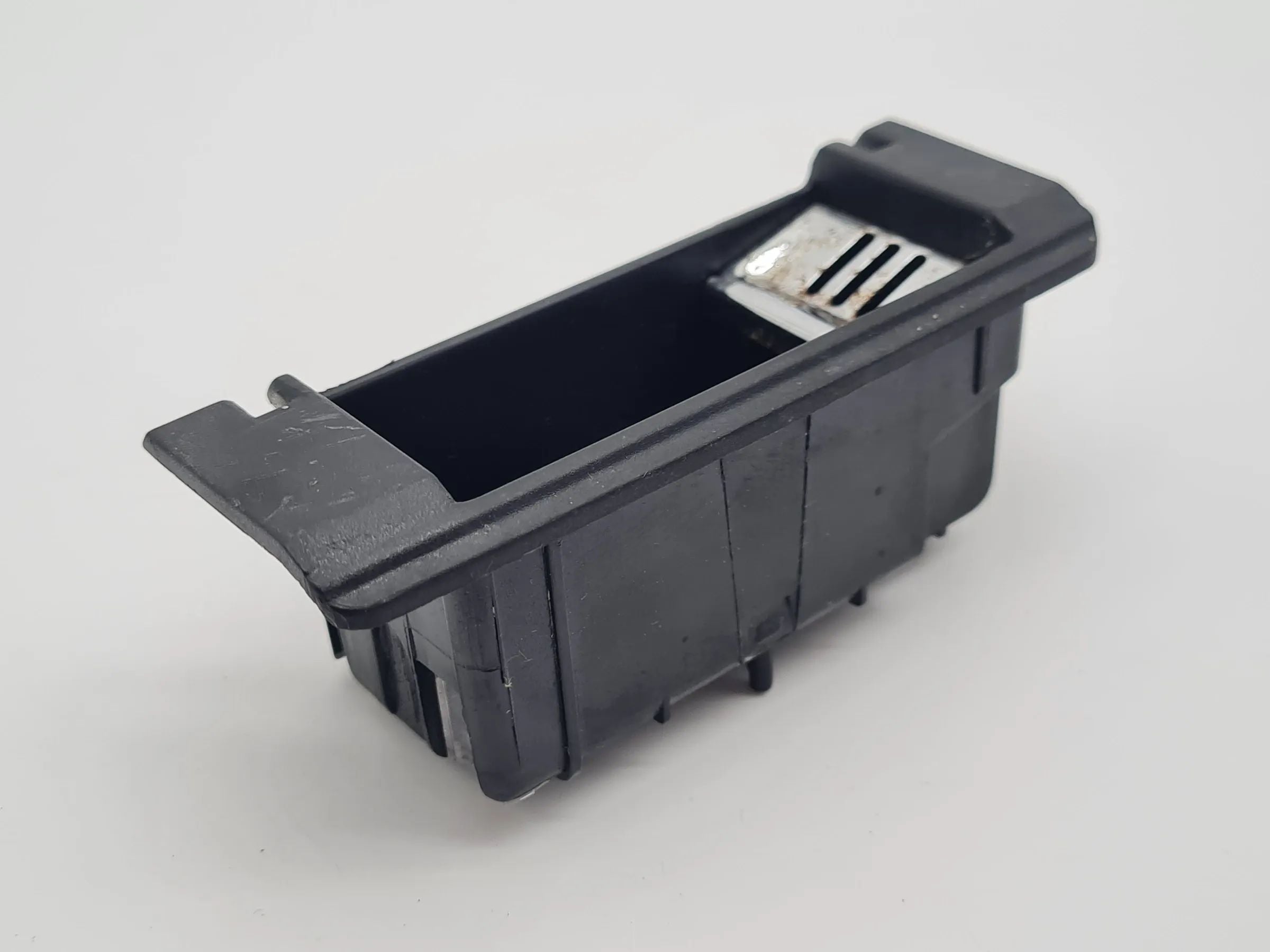 Original Audi A6 (4B) Aschenbechereinsatz 4B0857405