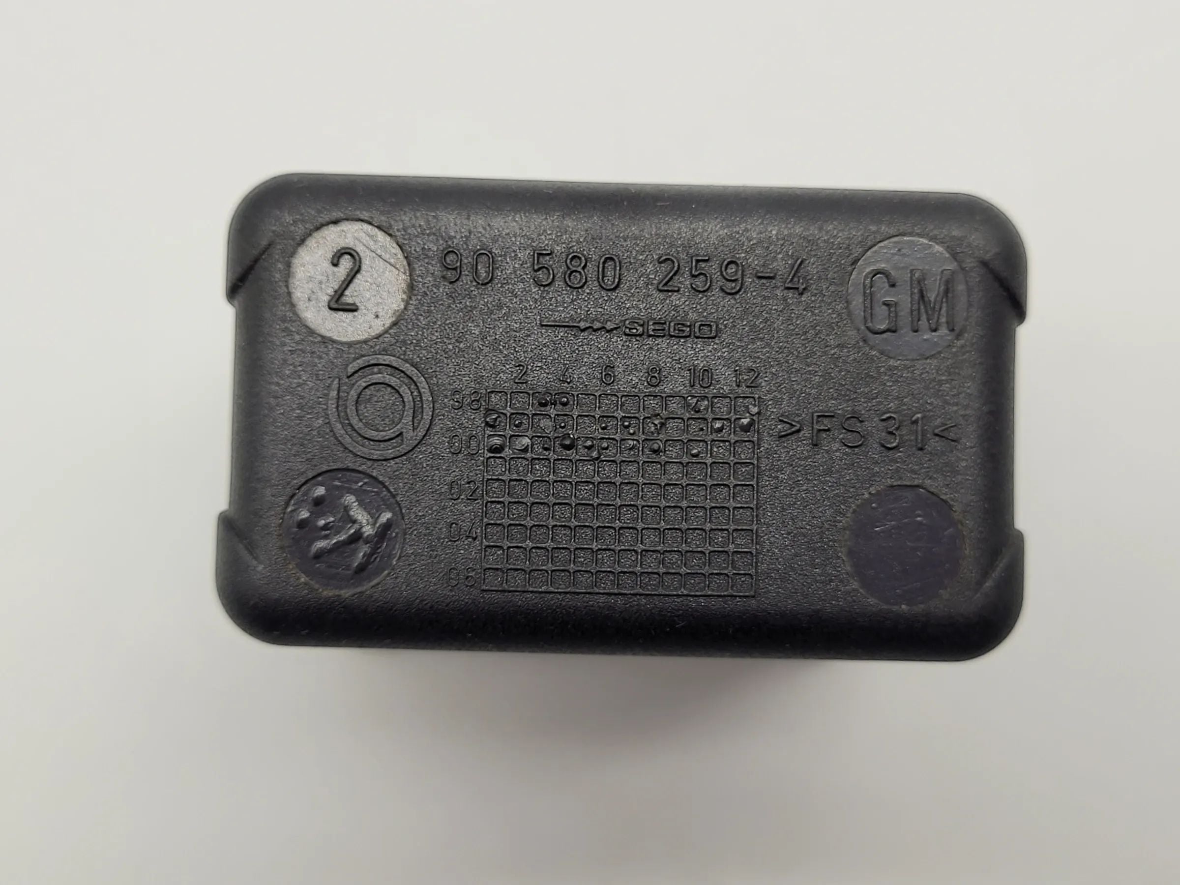 Original Opel Zafira A (T98) Aschenbecher 90580259-4