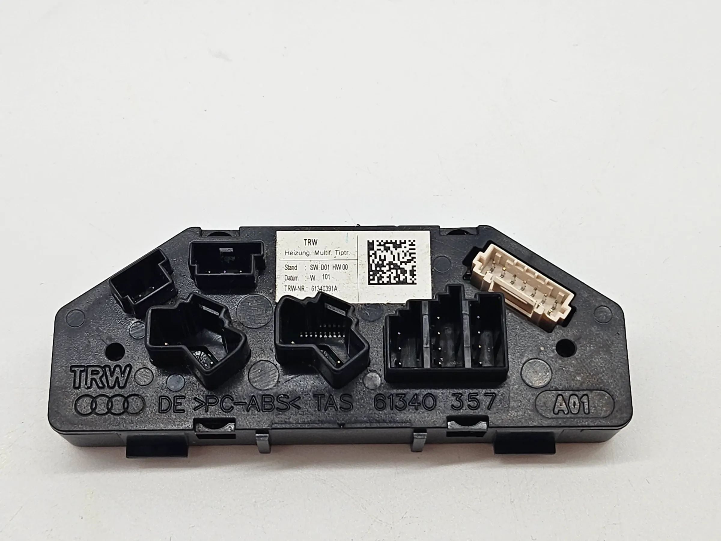 Original Audi Multifunktionslenkrad Heizung Tiptronic 61340357 61340391A