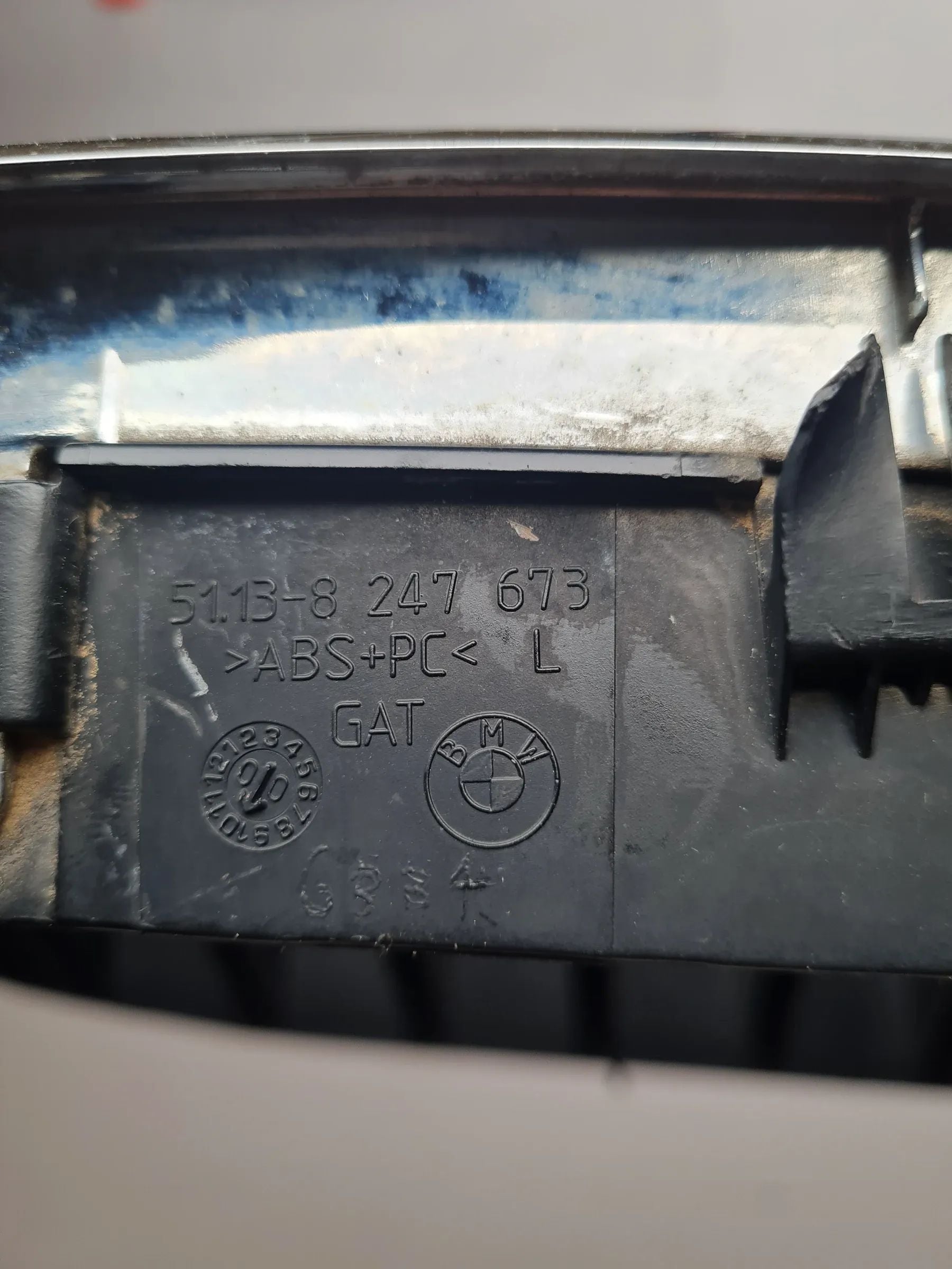 Original BMW X5 (E53) Kühlergrill Vorne Rechts 8247673