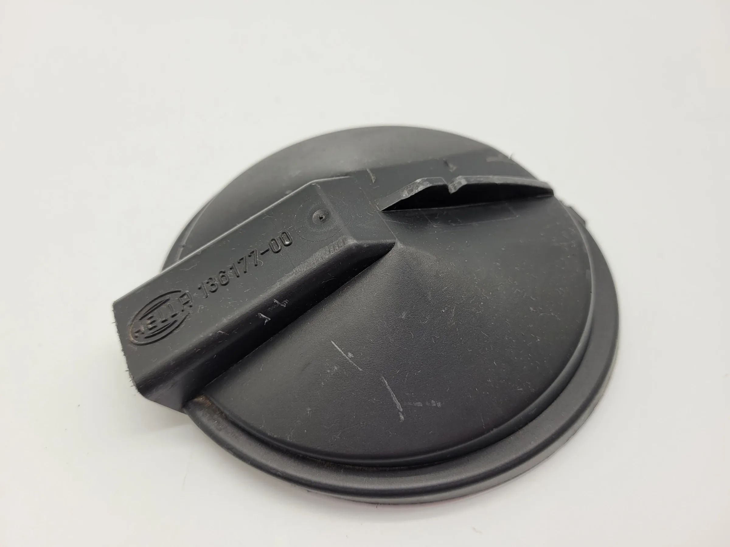 Original Audi Audi 80/ Coupe/Cabrio Typ 89 Scheinwerfer Deckel Kappe 136177-00