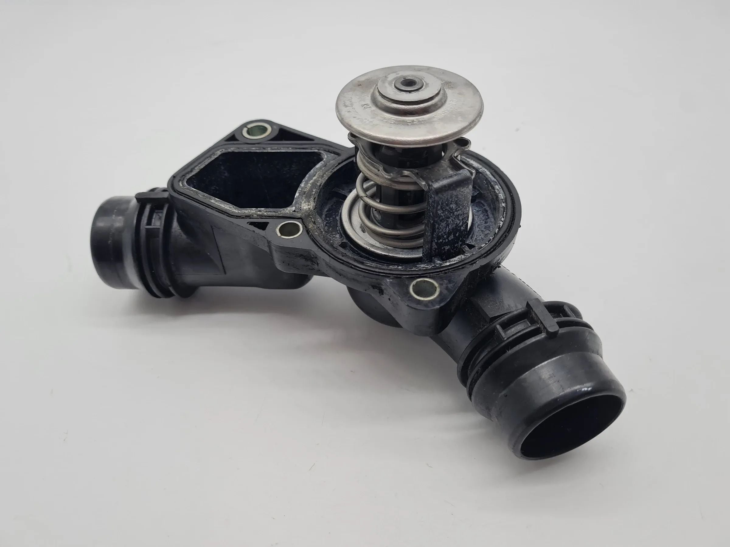 Original BMW (E39 E46 E60 E65 E53 E83 E36) Wasserflansch Thermostat 1436824