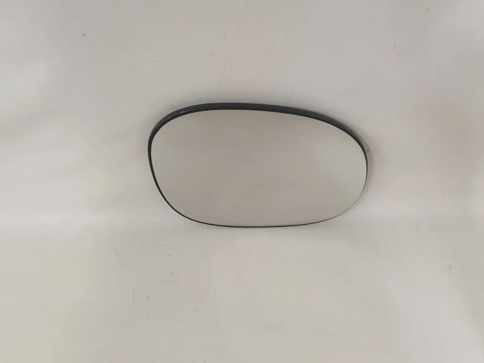 Original Peugeot 206CC 99- right mirror glass heated 
