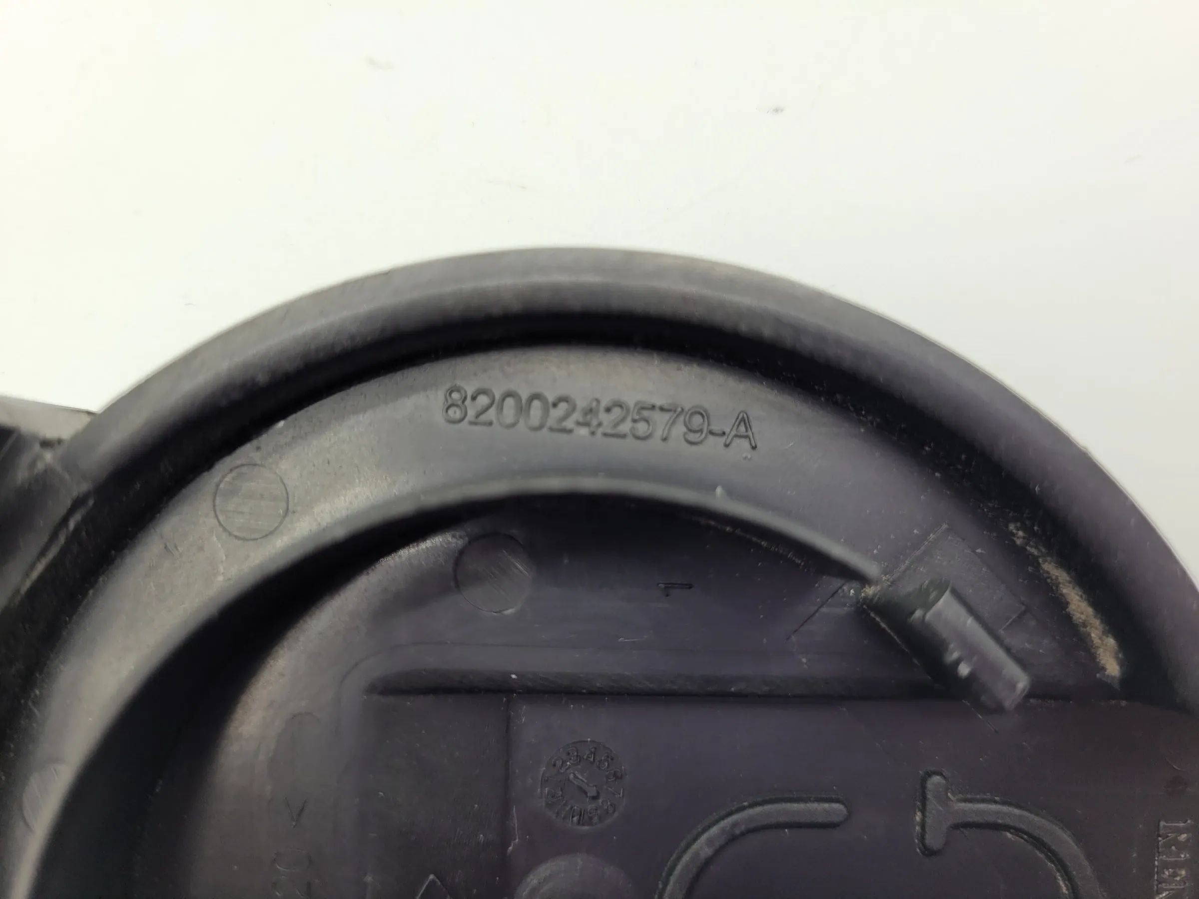 Renault/Dacia Logan (LS) Scheinwerfer Deckel Kappe Links 89031845-A