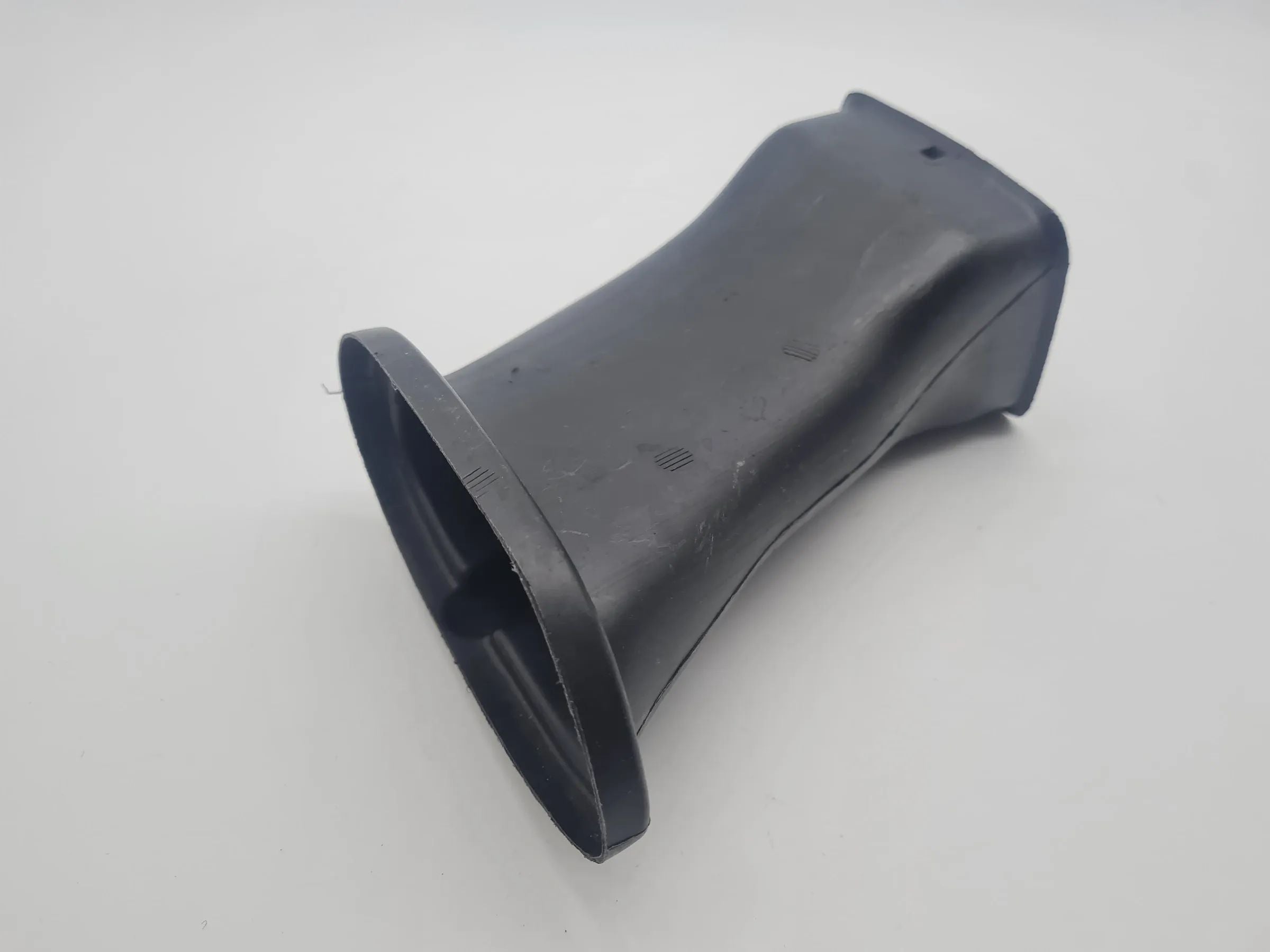 Original Chrysler Cirrus Lufteinlasser / Luftkanal 4595483 / 38838