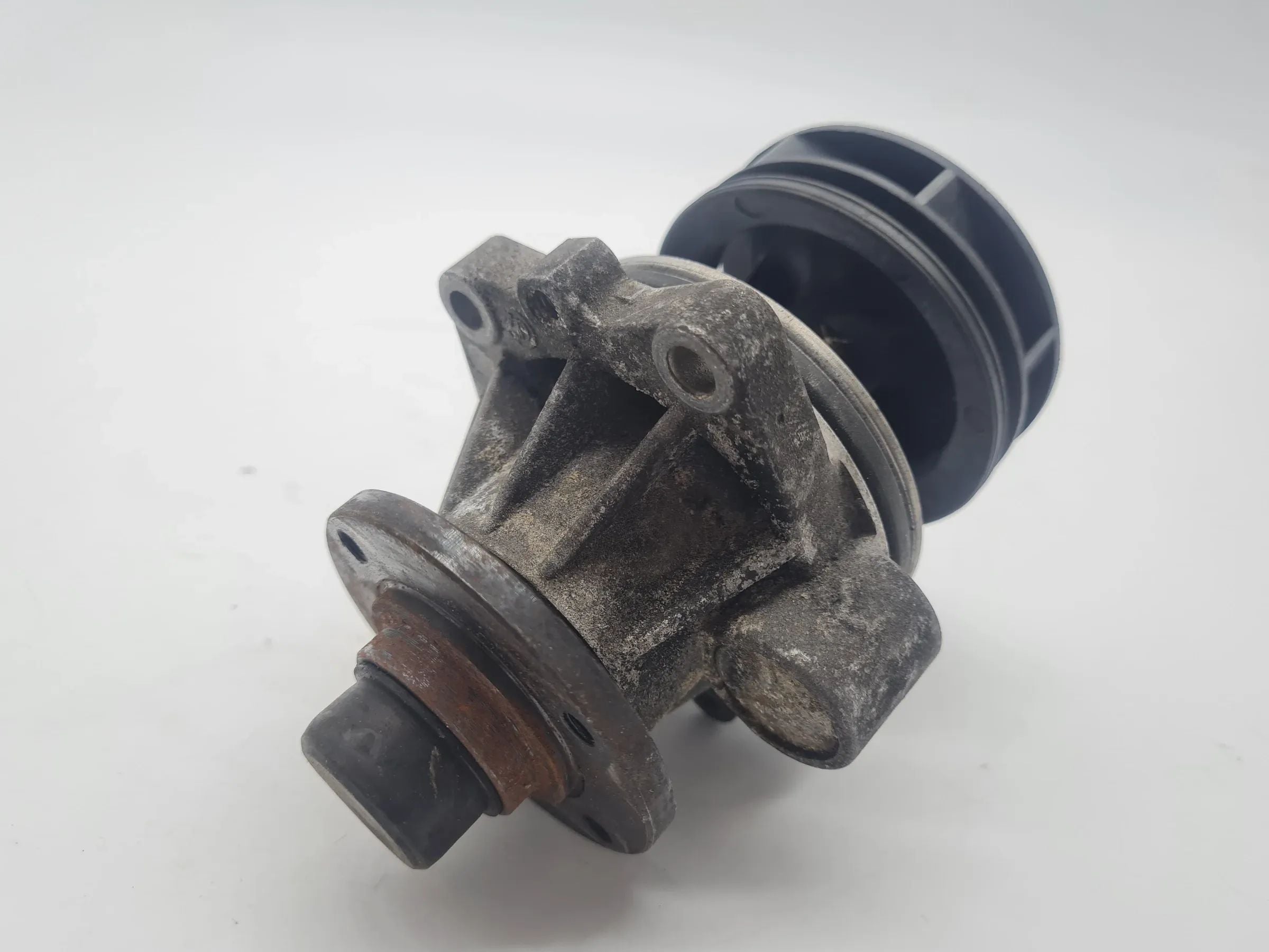 Original BMW (E38/E46/E60/Z3) Wasserpumpe Kühlmittelpumpe 17317413