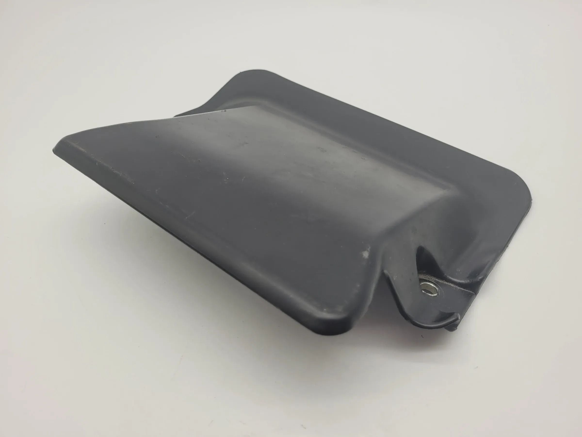 Original Fiat Punto (188) Abdeckung Motorsteuergerät ECU 46745425