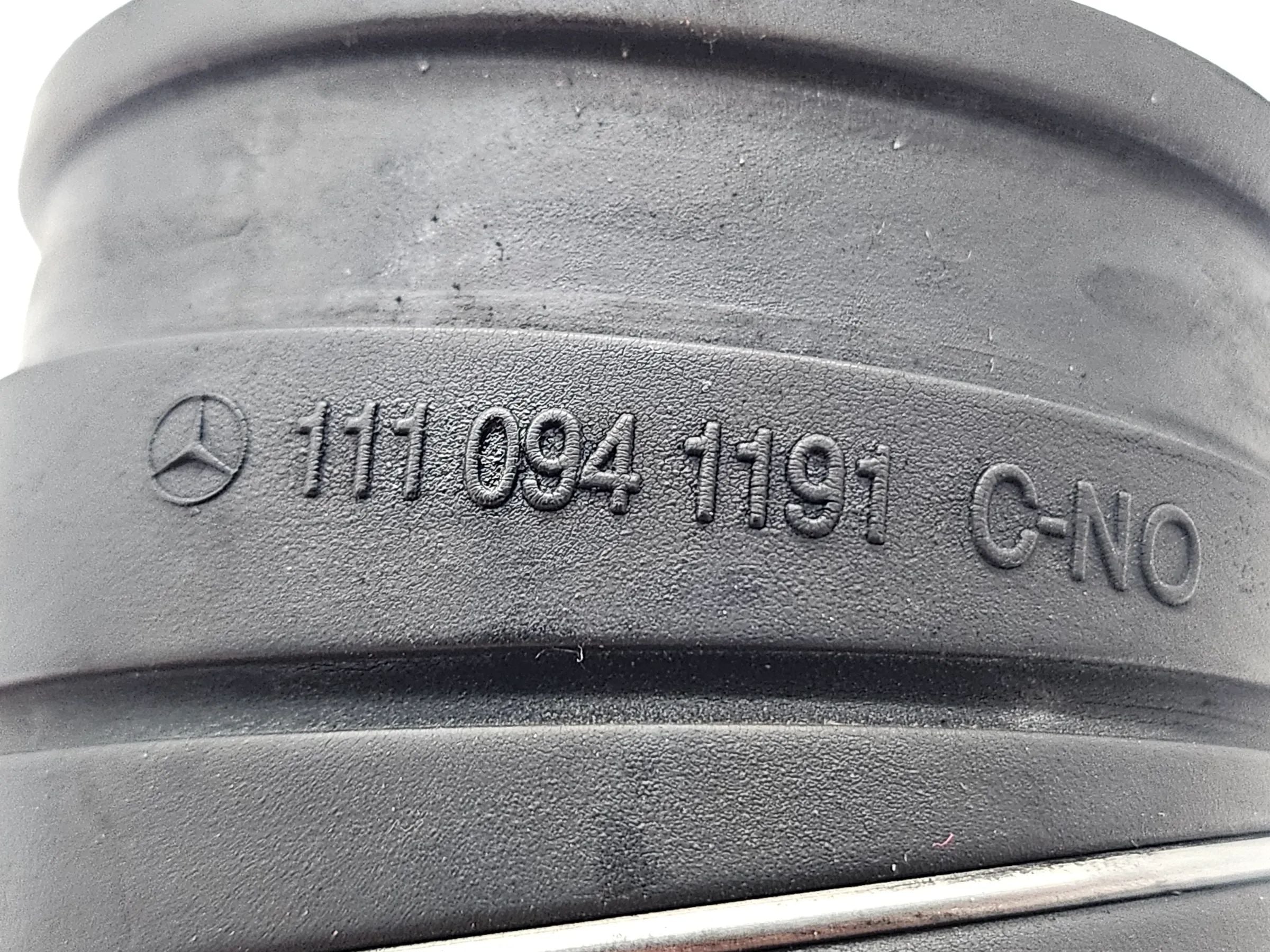 Original Mercedes Benz W203 - Ansaugschlauch Ansaugrohr A1110941191