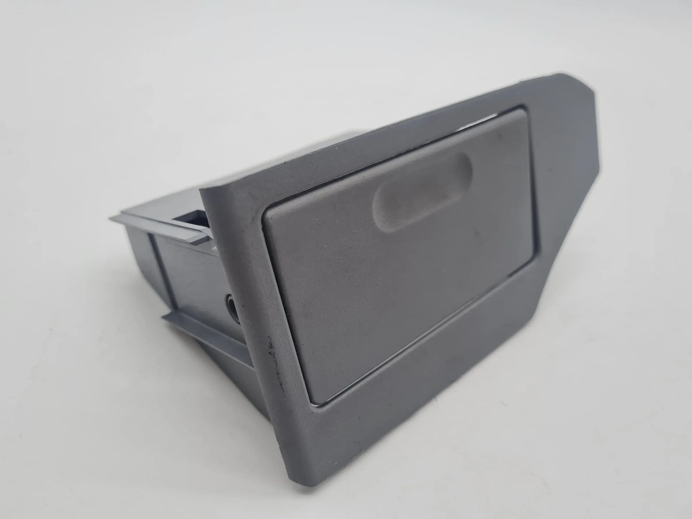 Original BMW 5er (E39) Aschenbecher Rechts 8200234