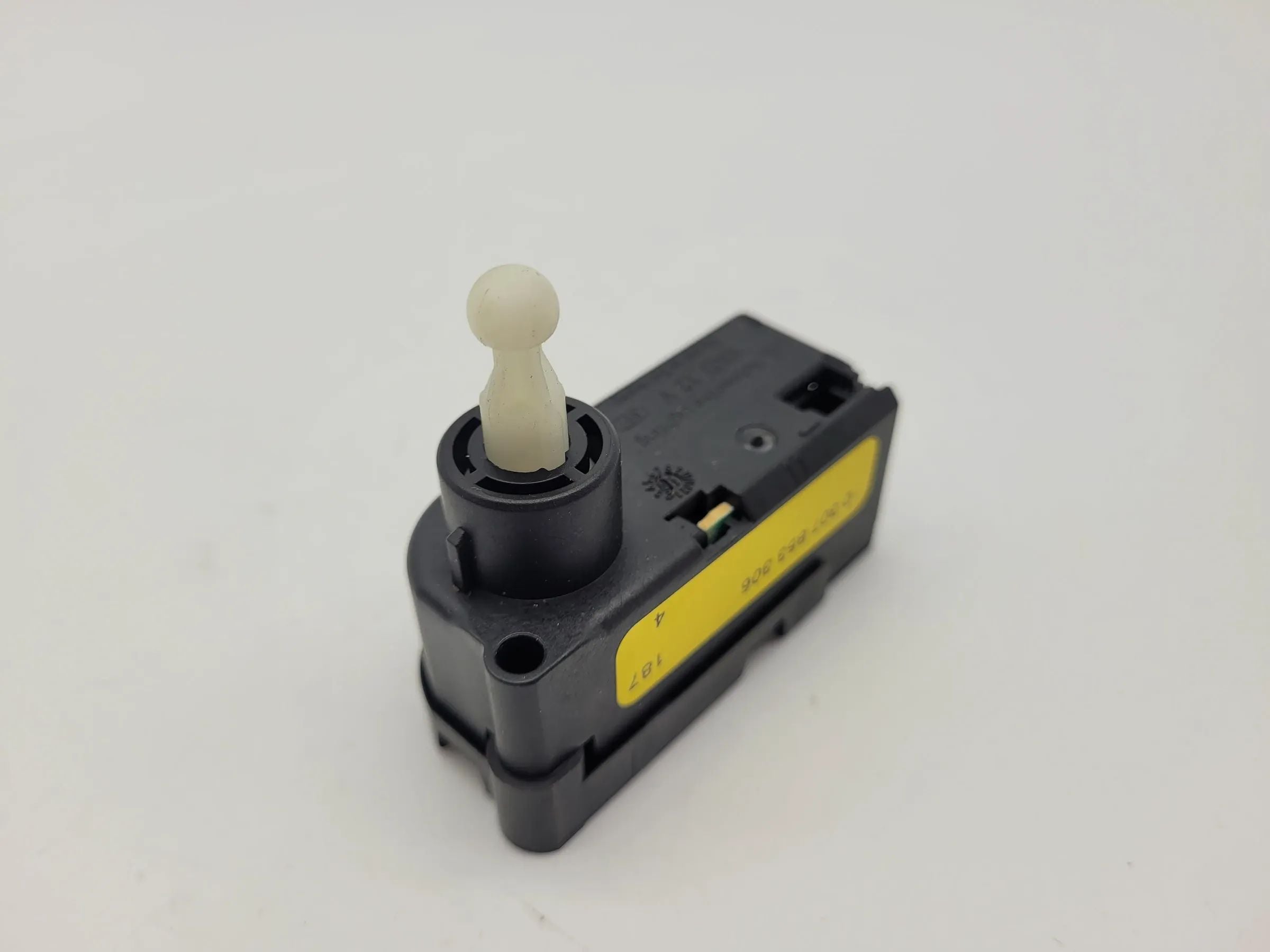 Original Chrysler Voyager IV 4 Scheinwerfer Stellmotor LWR L/R 0307853306