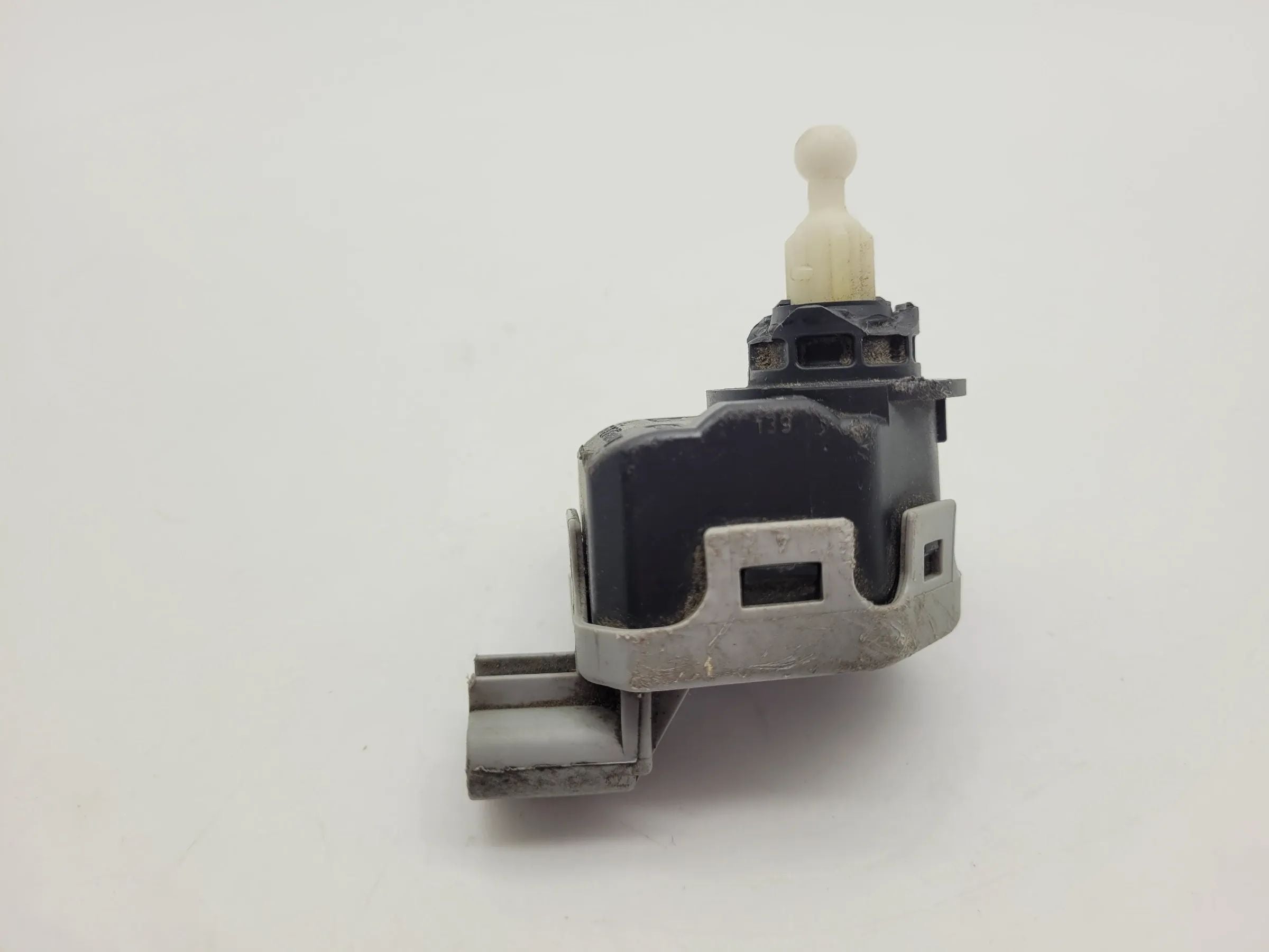 Original Opel Astra G (T98) Scheinwerfer Stellmotor LWR L/R 90590665